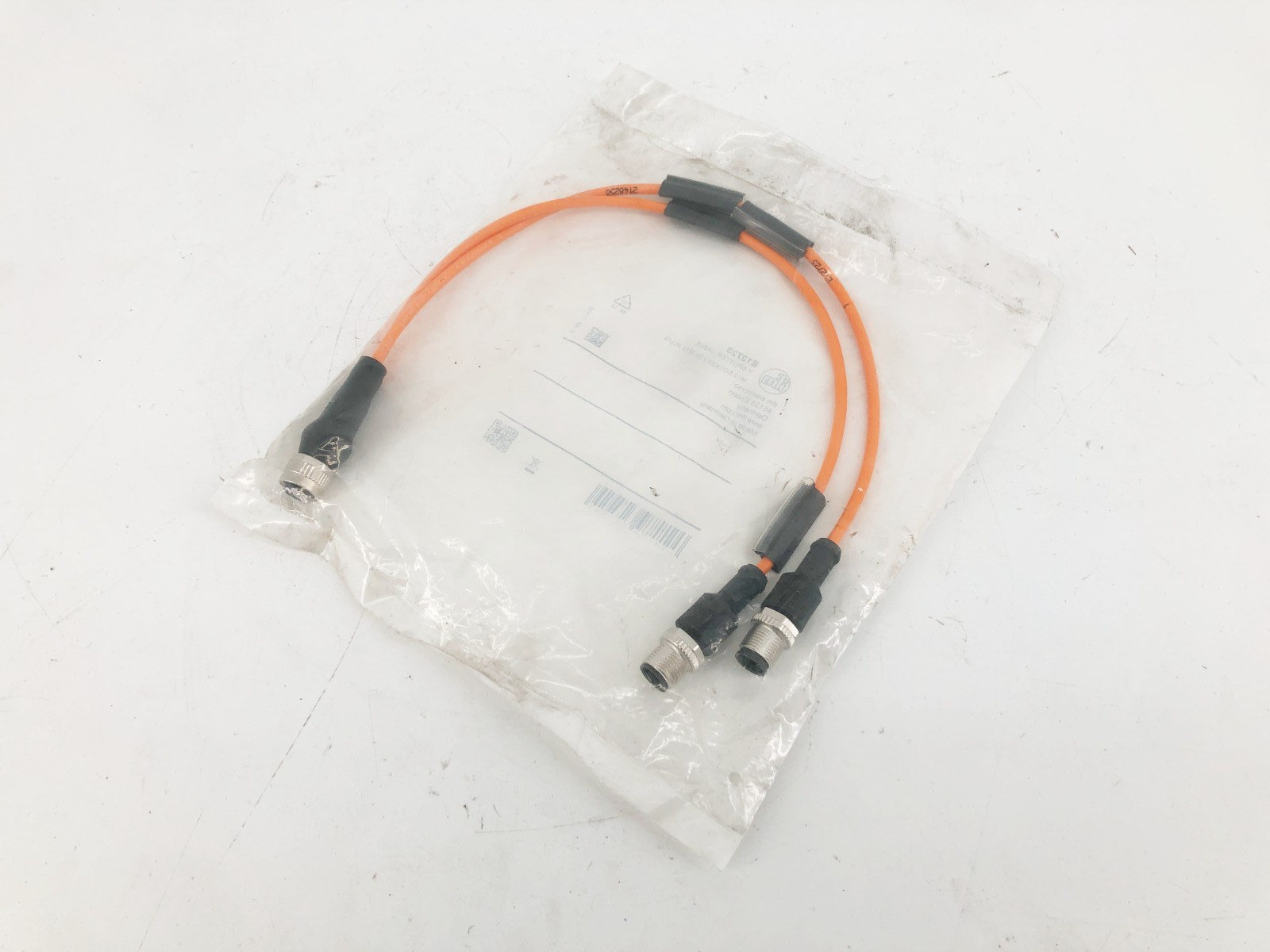 New IFM E12723 Y-Splitter Cable M12 Socket / 2x M12 Plugs