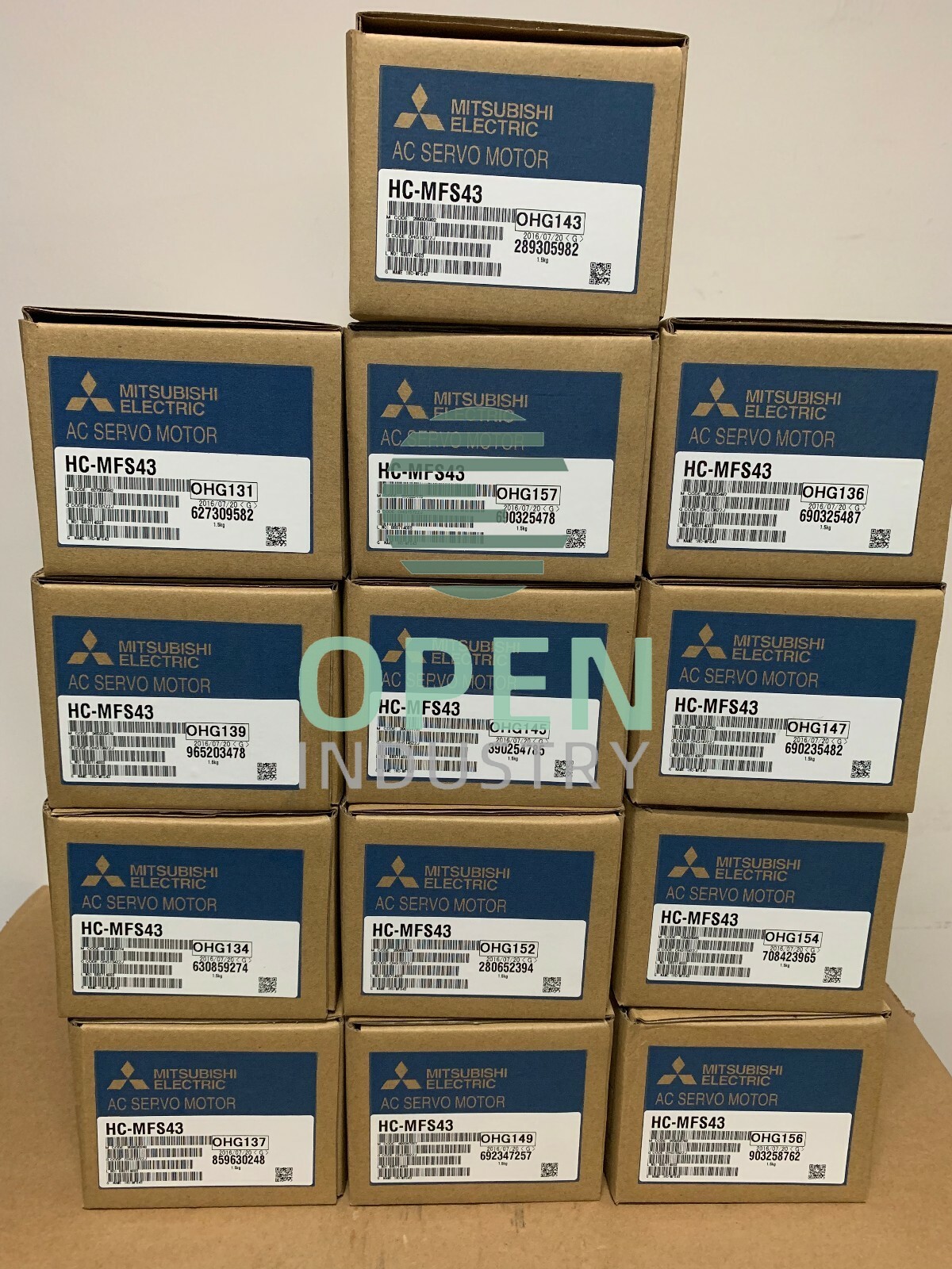 New in box 1PCS Mitsubishi HC-MFS43 AC SERVO MOTOR 400W