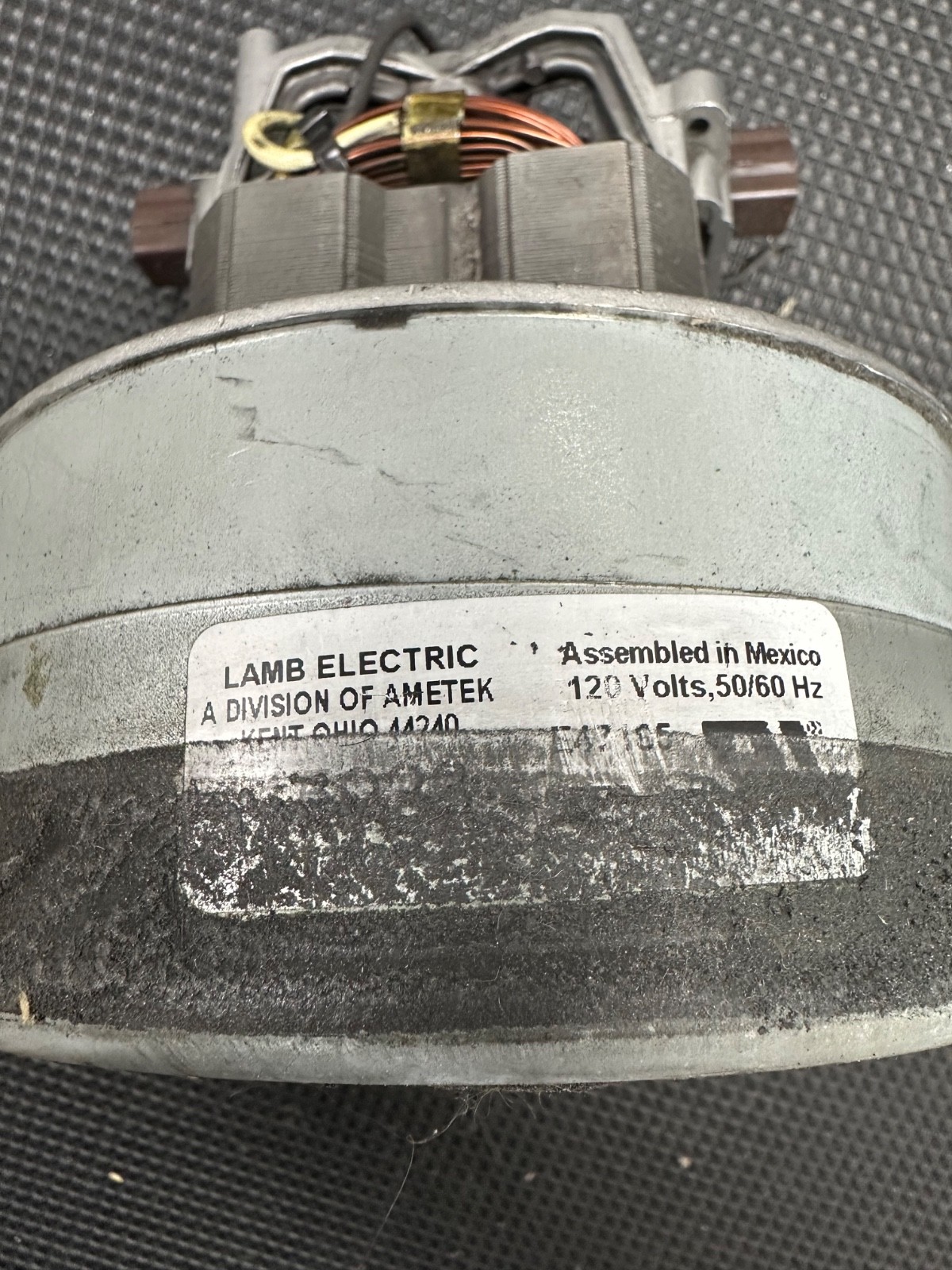 AMETEK Lamb 120V, 1150 W Thru-Flow Vacuum Blower Motor – 115923