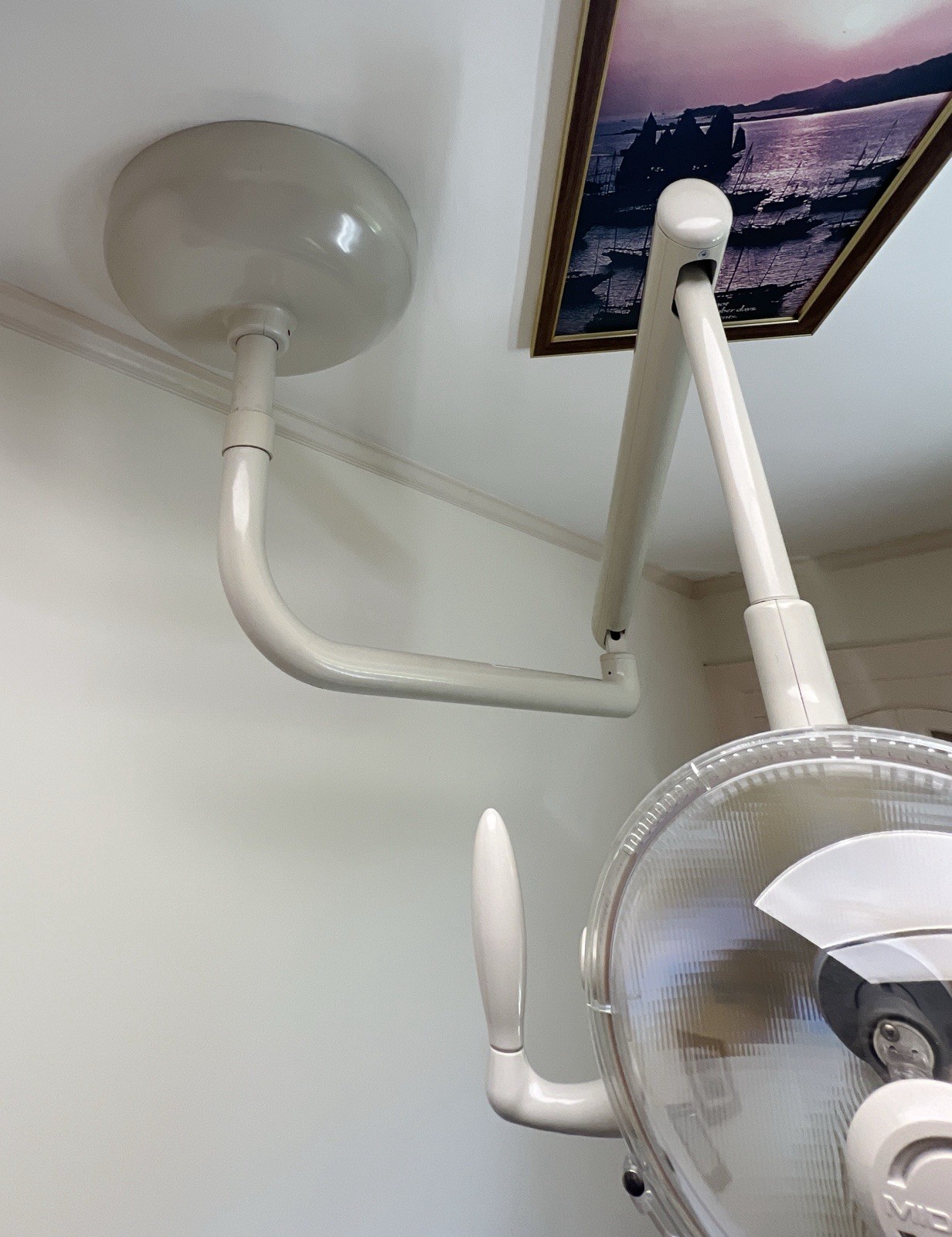 Midmark Dental Light Ceiling Mounted Model 153637-001 Works Great!!