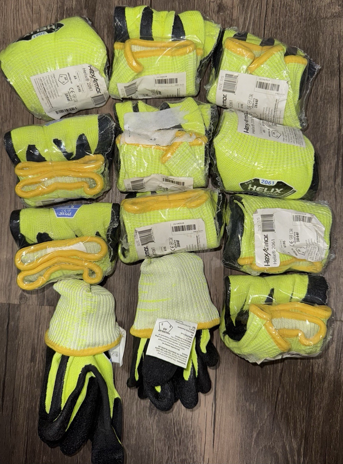 HexArmor Helix 2061 Gloves, Cut Resistant Level A9 Size Small Lot Of 12