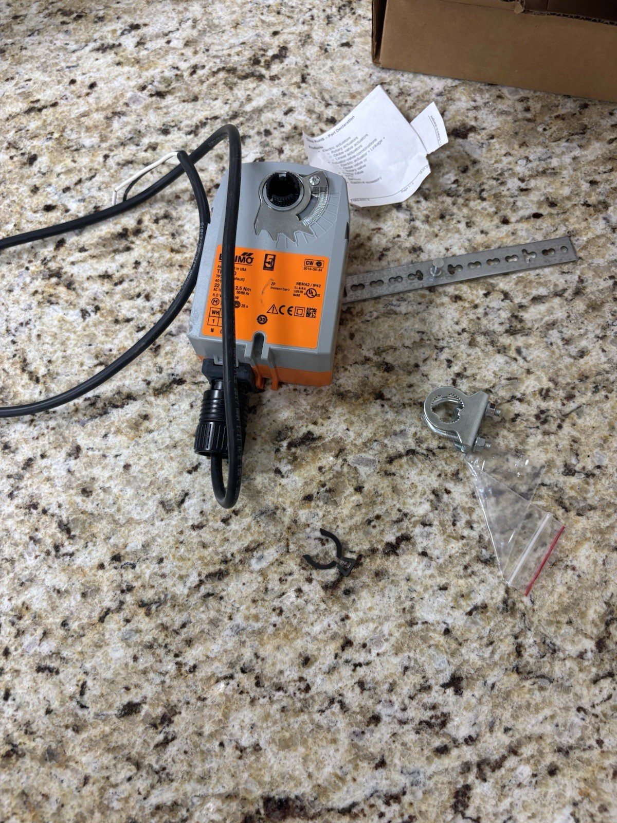Belimo TFB120-S Spring Return Damper Actuator 100-240V HVAC Control Open Box