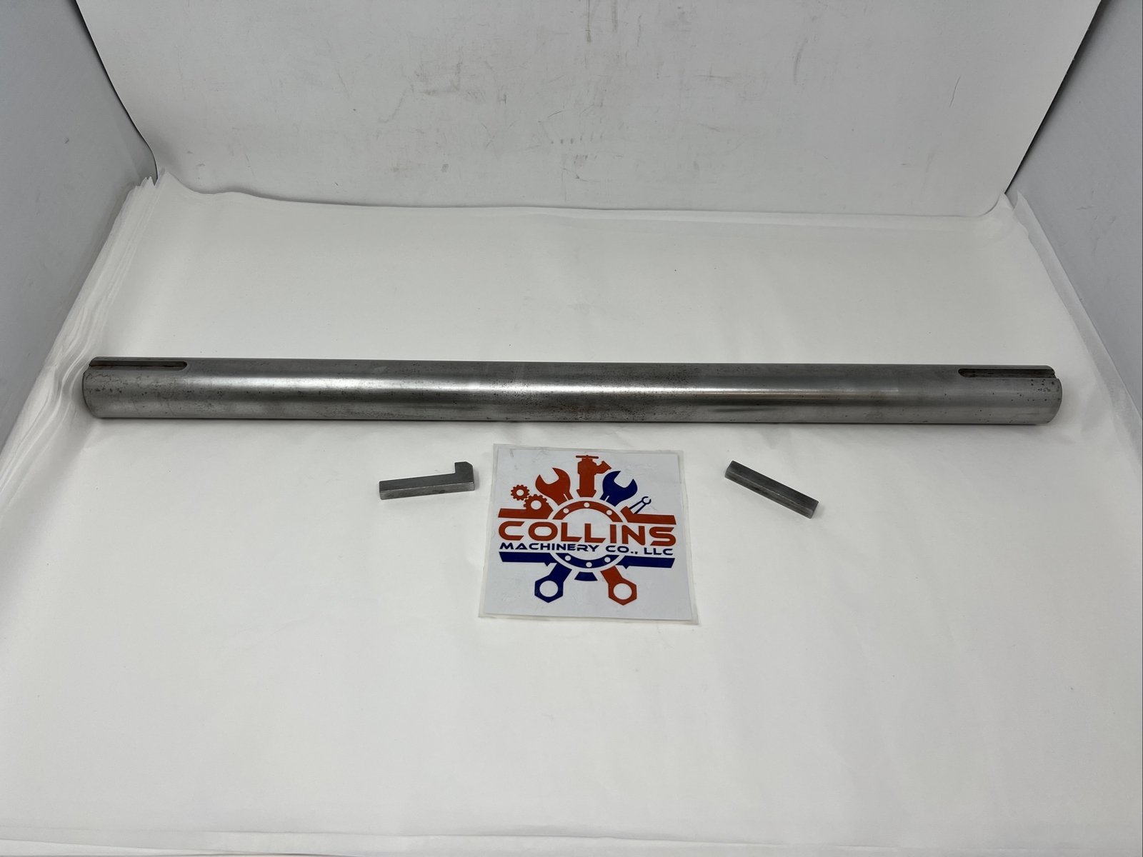 Double Keyed Motor Shaft Diameter: 1 5/8 in, Length: 26 7/8 in, 2 Keys Included