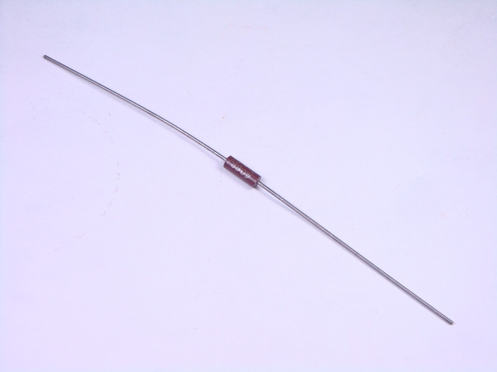 Lot of 10 RLR07C1001GS IRC Resistor Metal Film 1k 1000 Ohm 2% 1/4W 250mW
