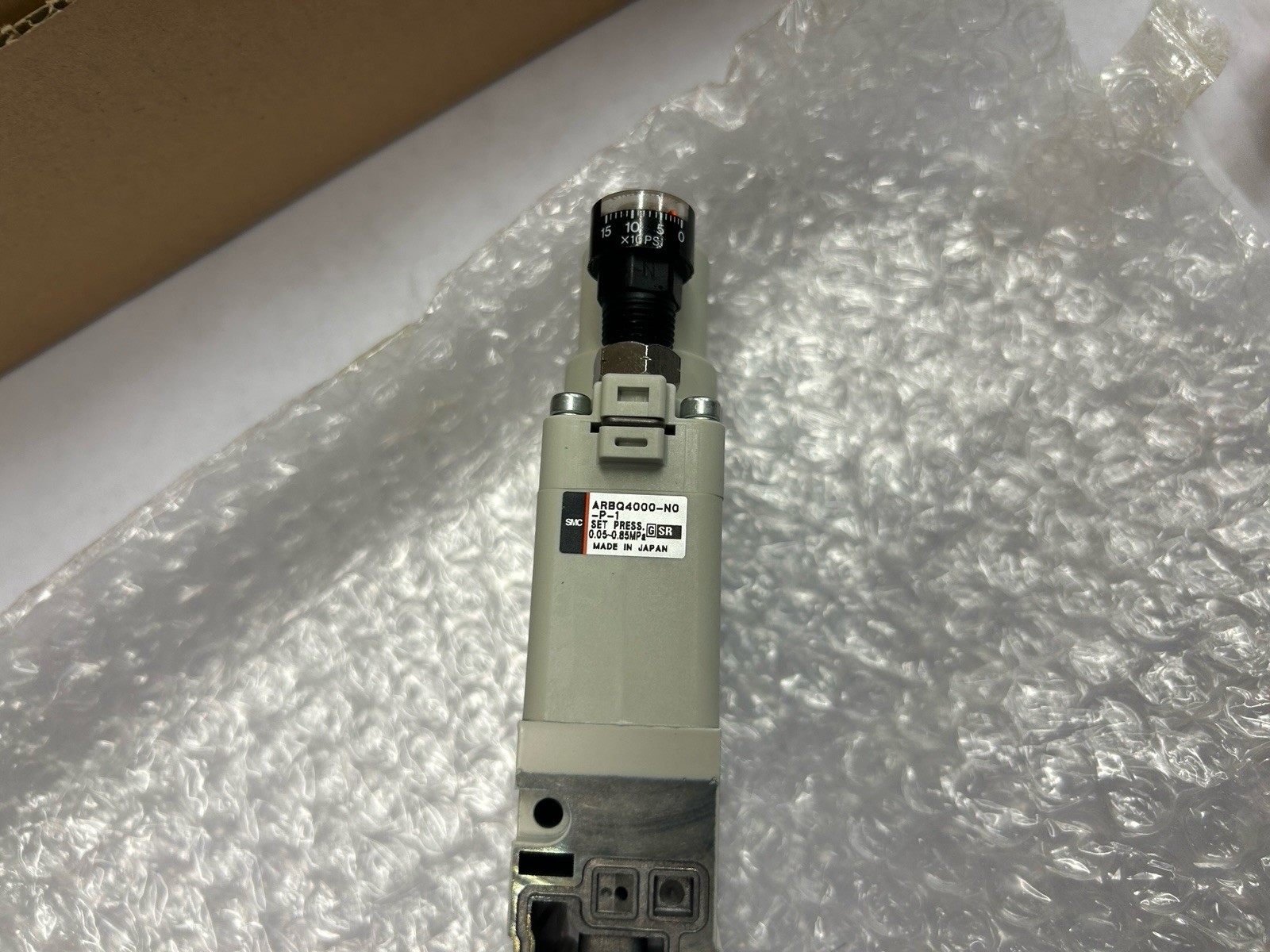 New SMC ARBQ4000-N0-P-1 Pressure Regulator