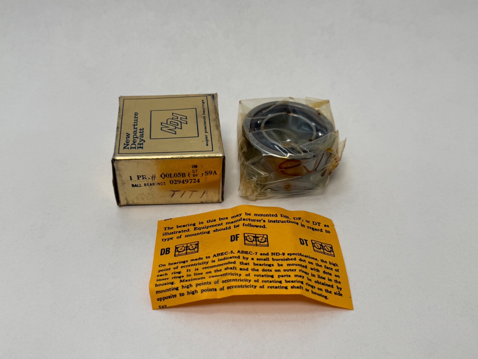 NDH Q0L05BDTS9A Angular Bearing 7005C Q-0L05-B-DTS-9A 25x47x12 mm 2 Pcs