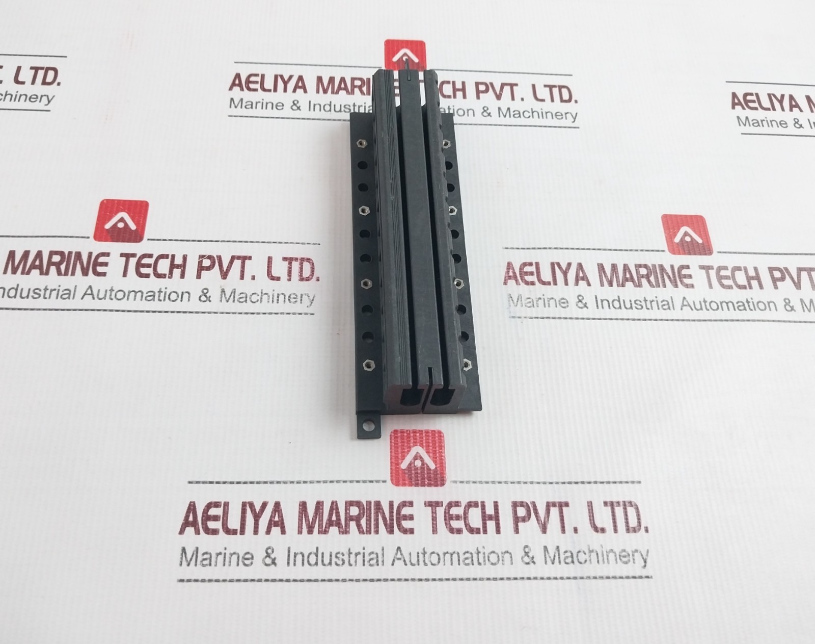 PA66-GF25FR(17) Double Rail Module Unit 6,352,450