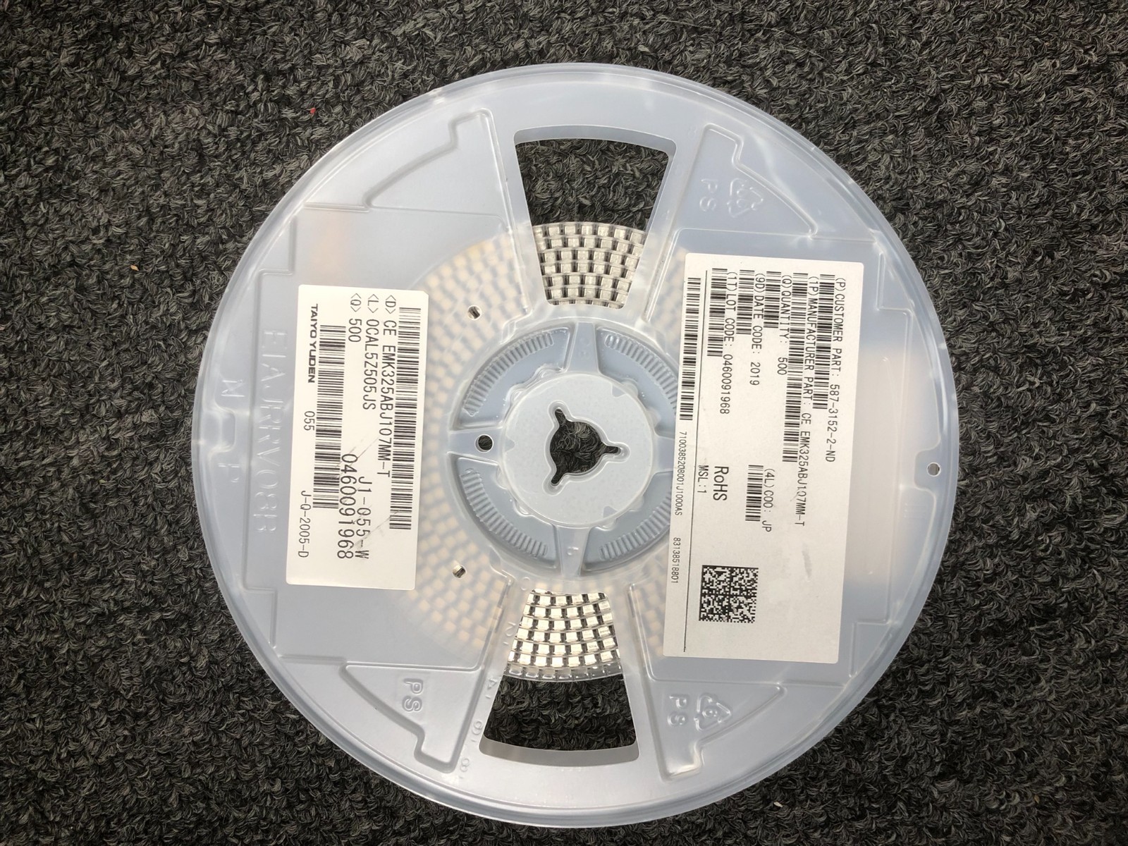 Taiyo Yuden EMK325ABJ107MM-T 100uF 16V X5R 20% 1210 SMD MLCC Capacitor 30-40%