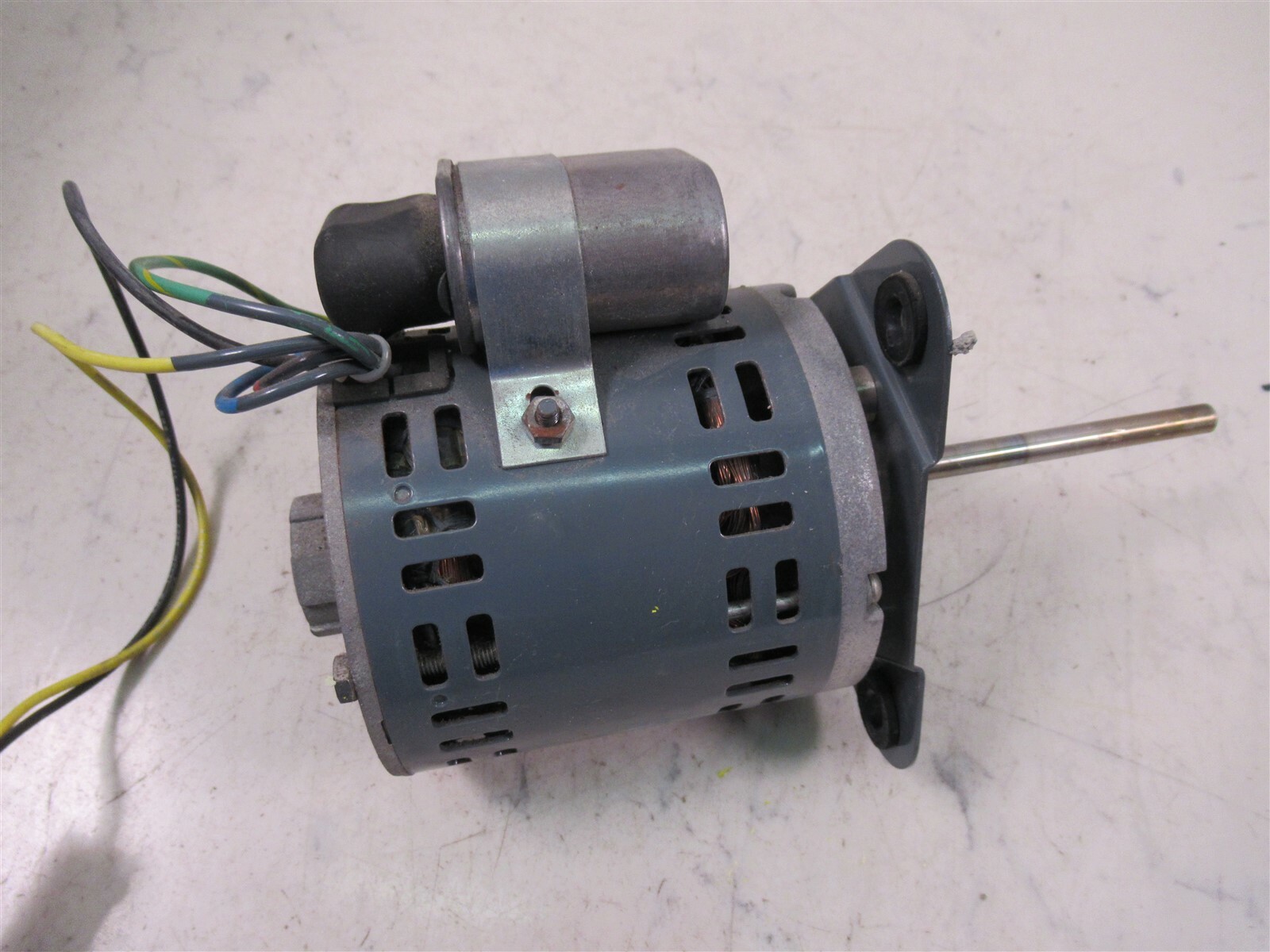 Robbins Myers Type R 1680 RPM Motor for HP Hewlett Packard 05890-61310 GC