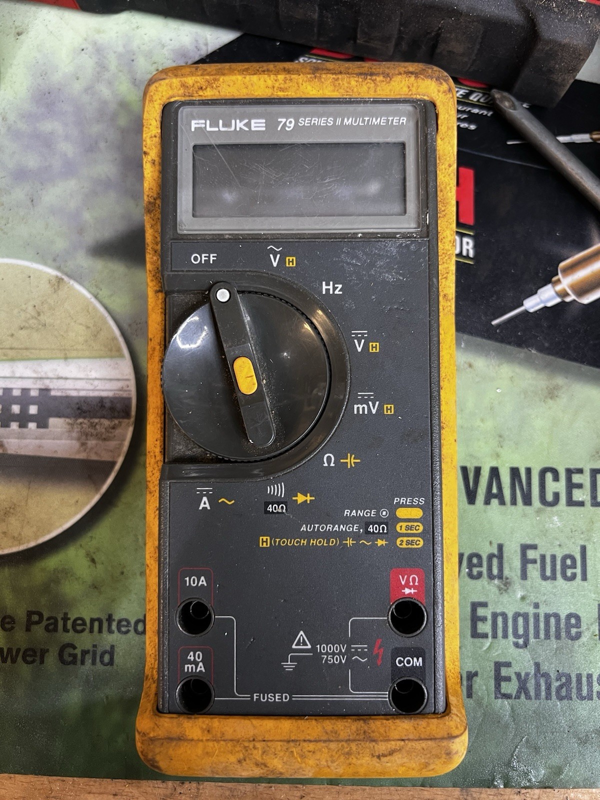 Fluke 79 Series II Digital Multimeter CAT III 1000V 4000 Count Auto-Ranging