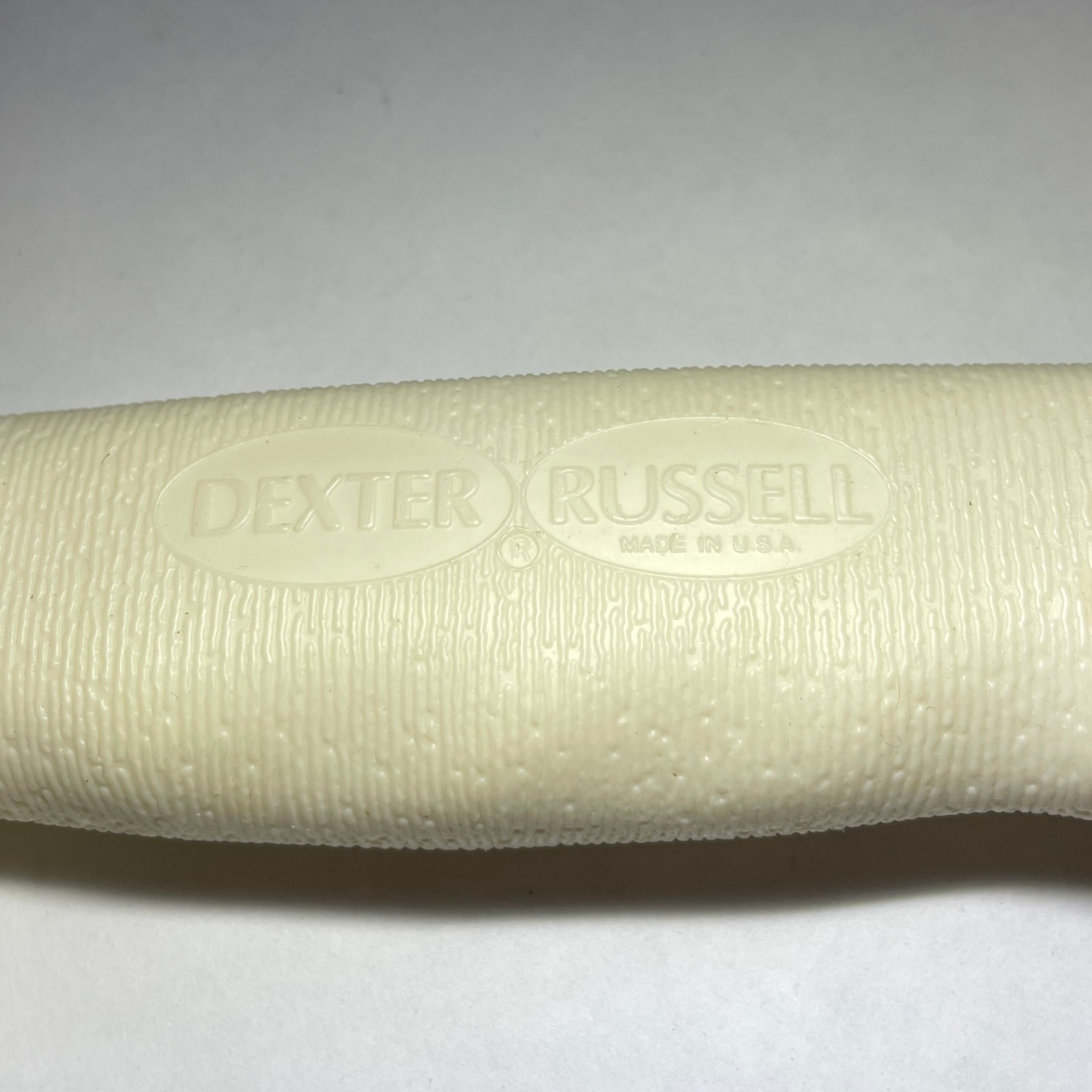 Dexter Russell S142-9SC Sani-Safe 9″ Scalloped Utility Slicer Bait Knife Fishing