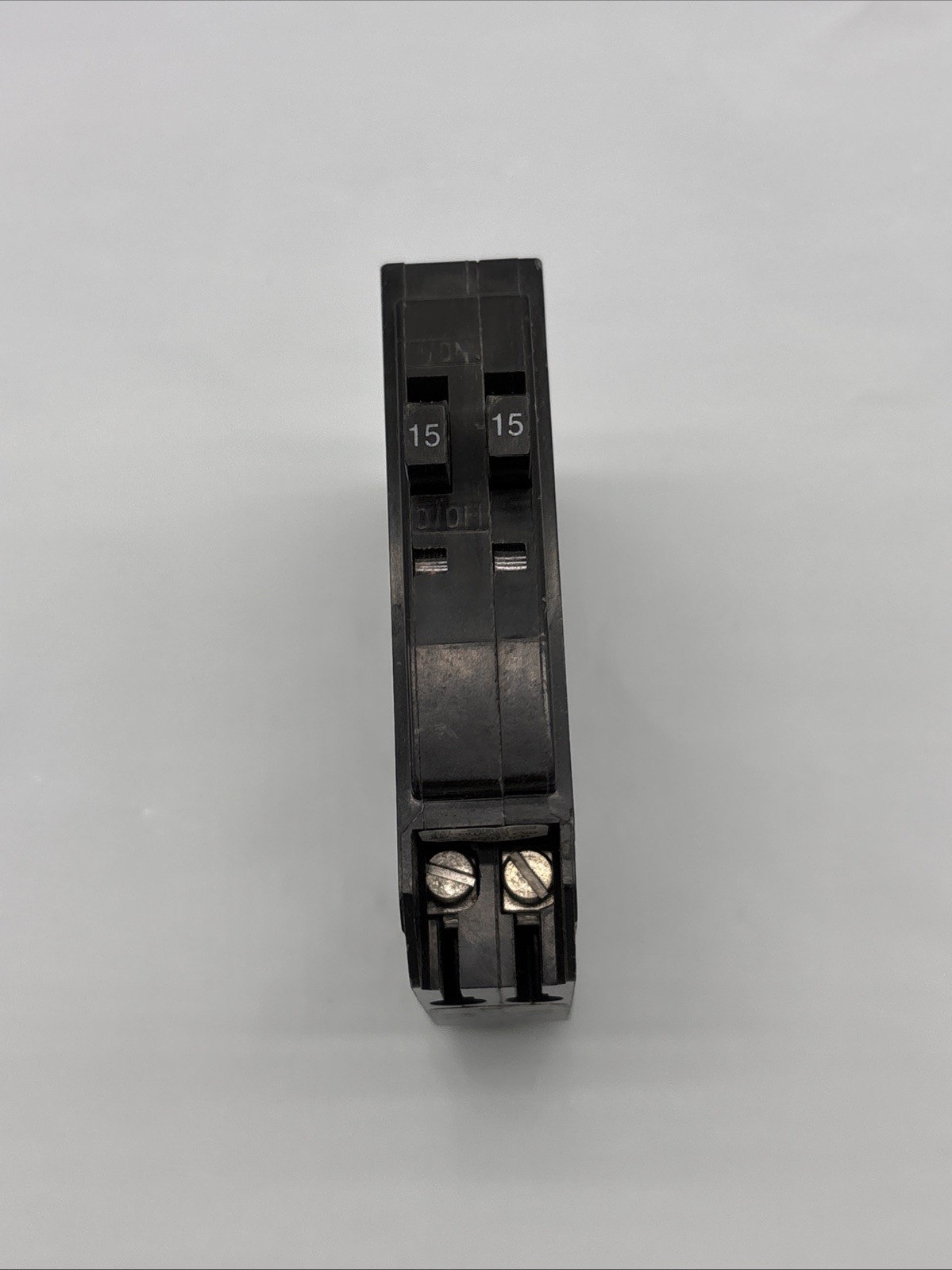 Square D QOT1515 15 Amp 2 Pole Twin Tandem Circuit Breaker (New Open Box)