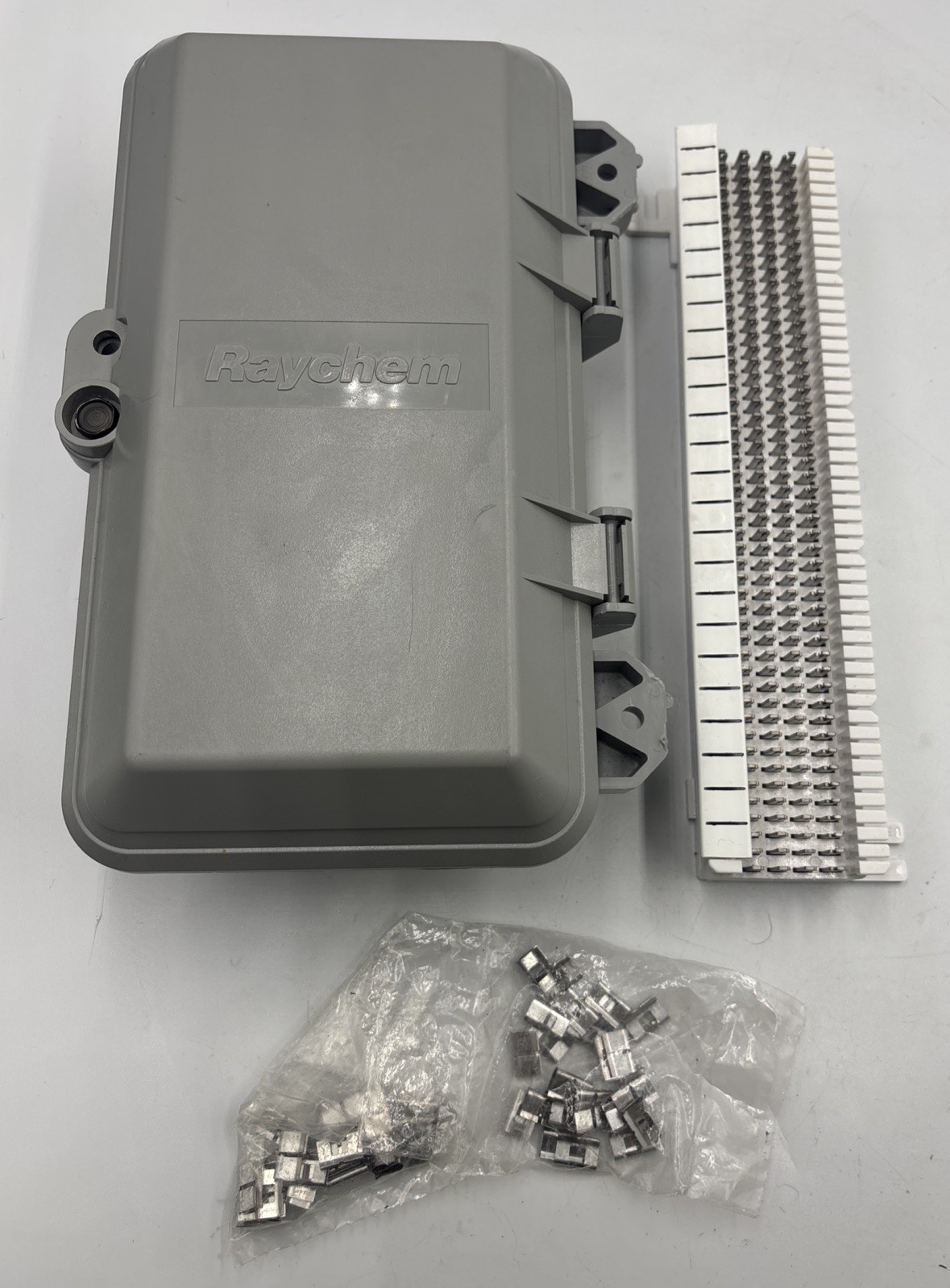 Raychem DTerminator 2 Weatherproof Enclosure Box w/ 50-Pair 66M1-50 Punch Block