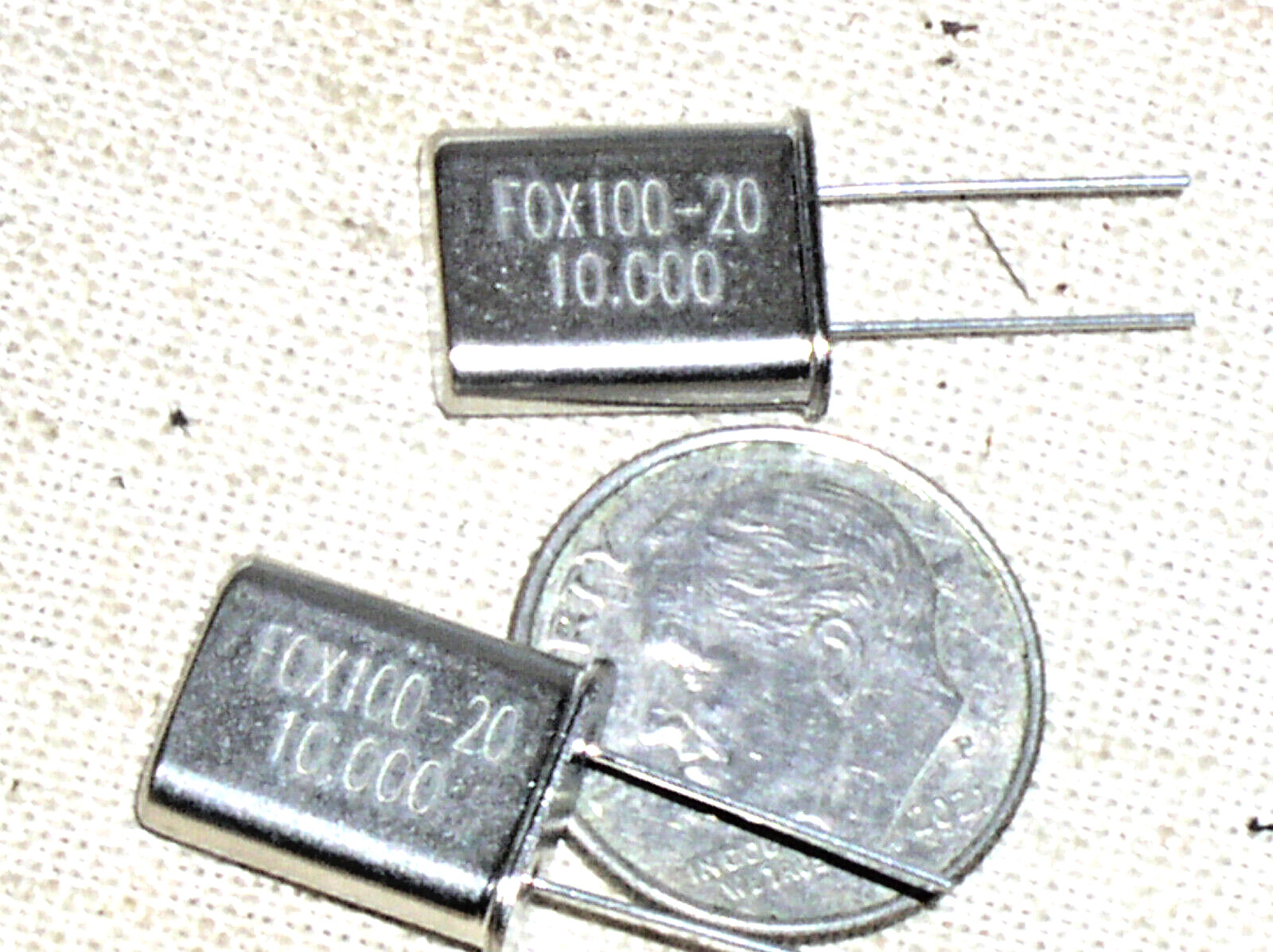 2 NEW FOX ABRACON HC-49 FOX100-20 10.000 10 MHz STANDARD RADIAL CRYSTAL U HC18
