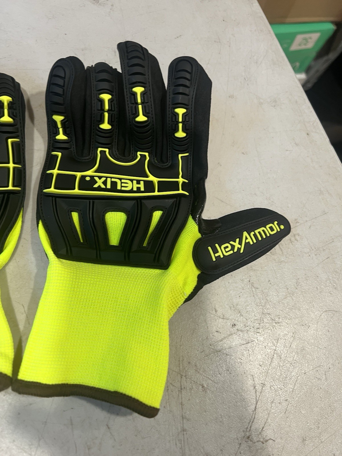 12 Pack HexArmor Helix 3006 TouchScreen Gloves – w/ ExoSkeleton. Size: 10/XL