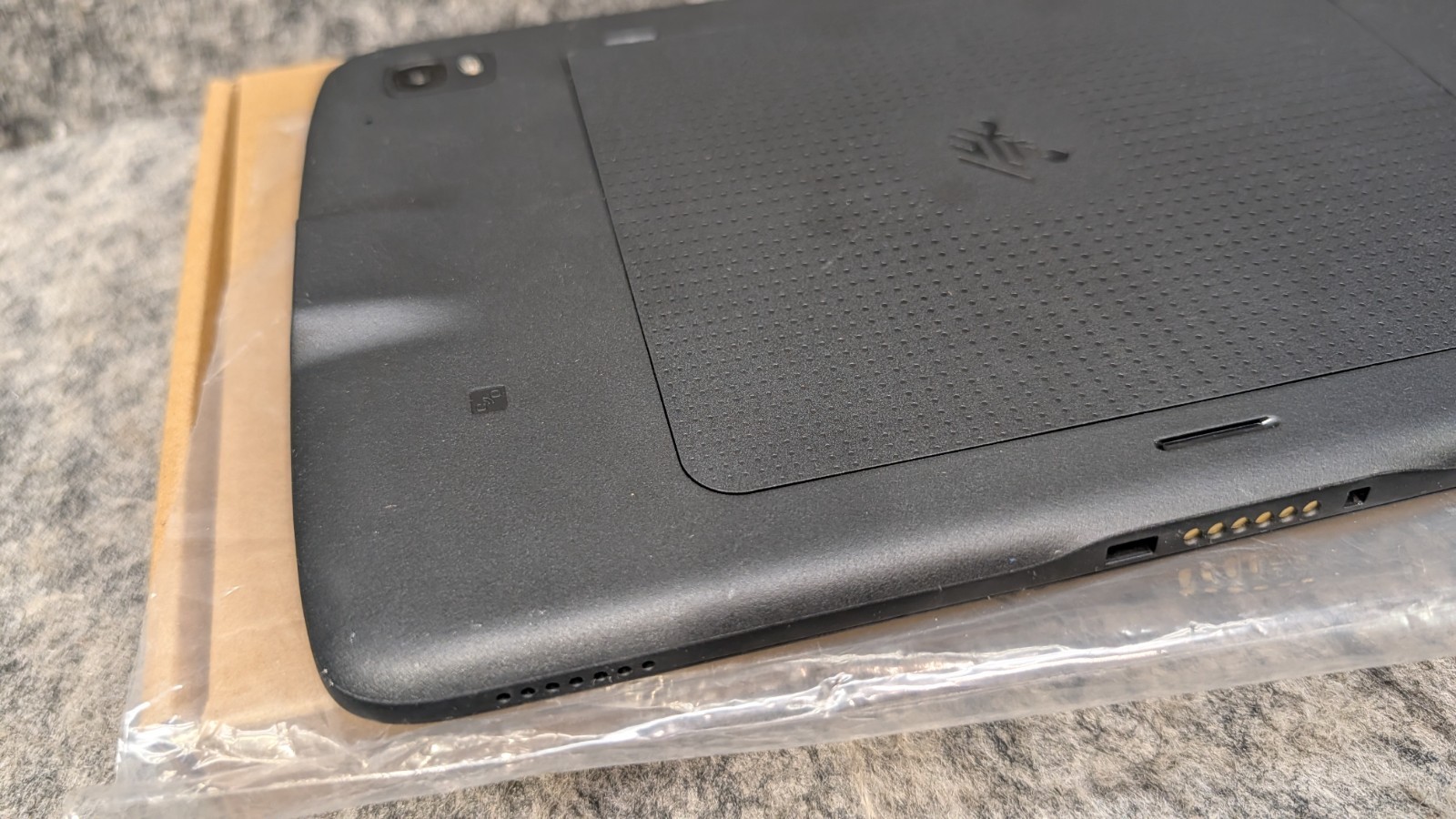 Zebra ET40 Enterprise Tablet 64GB w/4GB RAM 10″ Scanner🔥New for Parts🔥