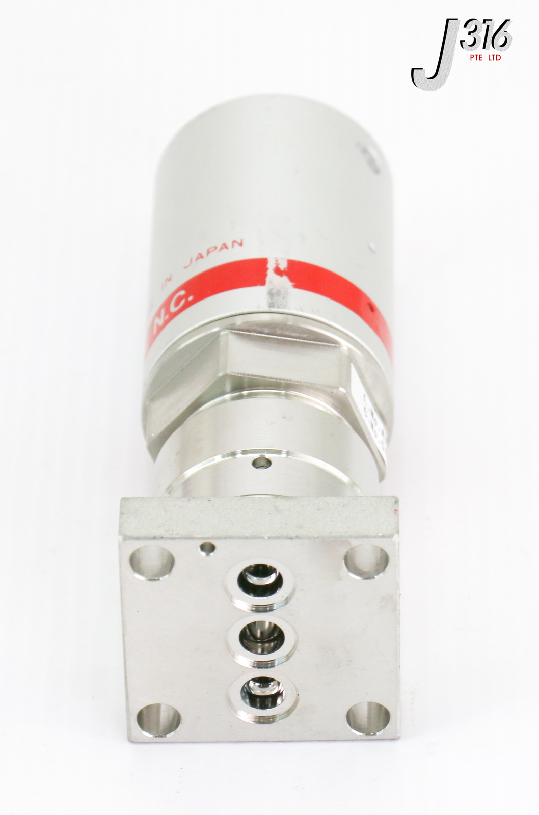L3847 (LOT OF 100) FUJIKIN DIAPHRAGM VALVE, TYPE N.C., O.P. 0.5~0.6MPA 565602