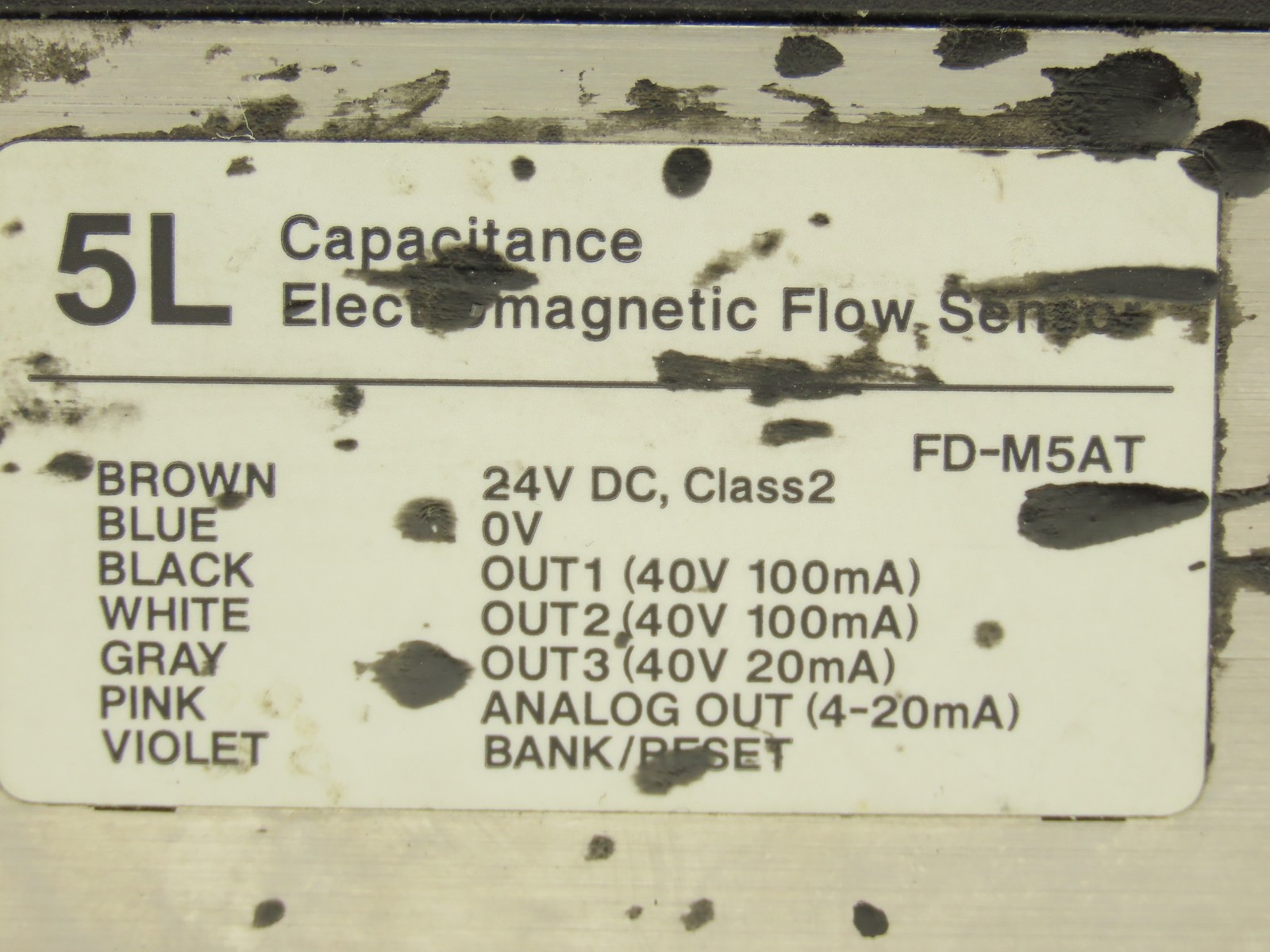 Keyence FD-M5AT Electromagnetic Digital Flow Sensor 5L/min 24VDC