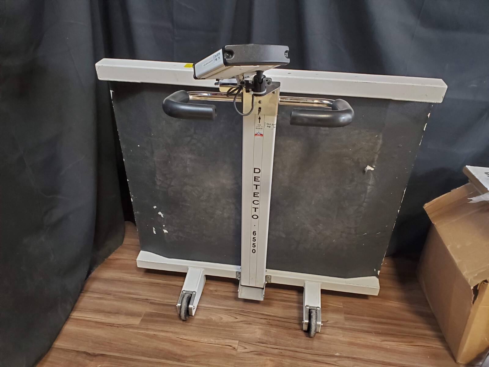 Detecto 6550 Wheelchair Scale
