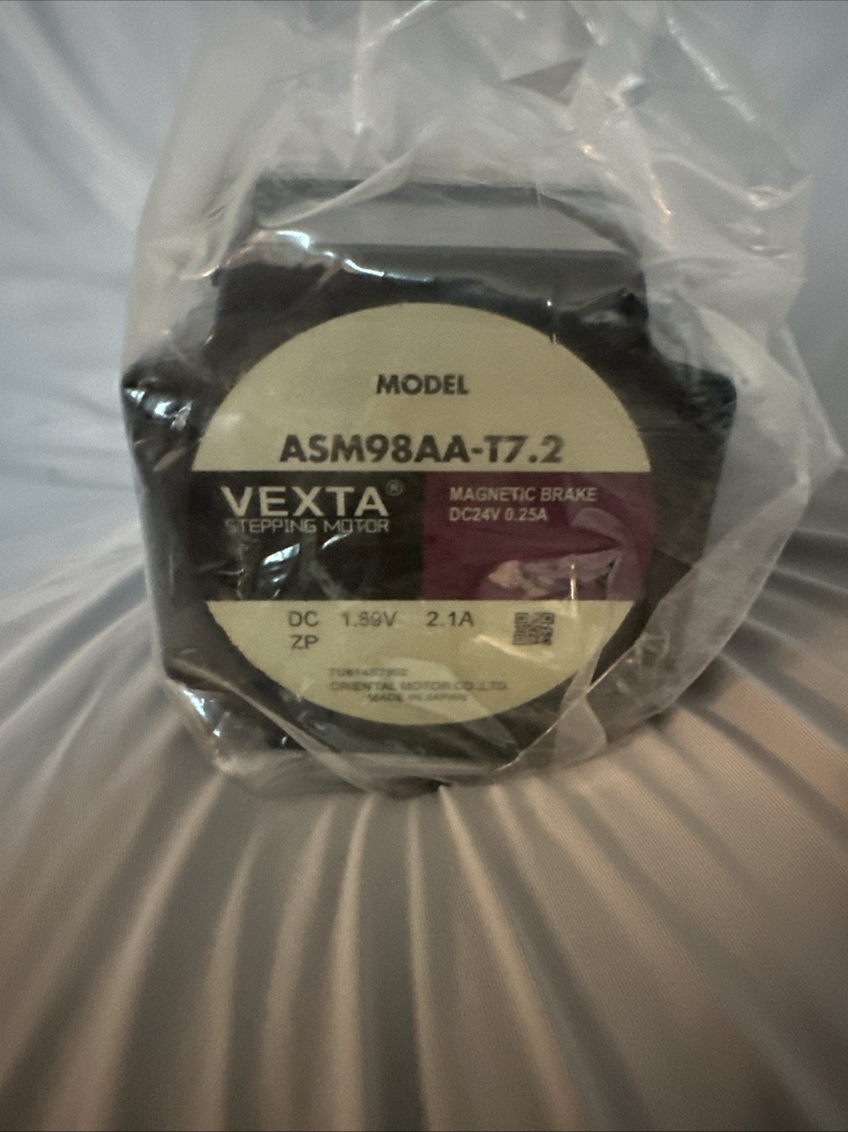 ONE VEXTA stepper motor ASM98AA-T7.2 DC1.89V 2.1A