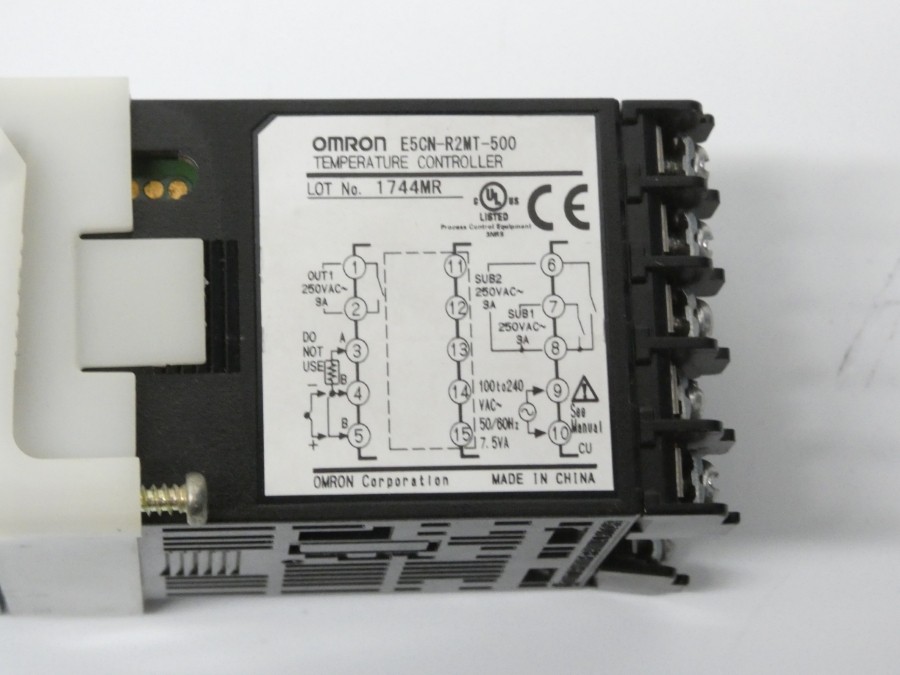 OMRON E5CN-R2MT-500 250VAC 3A UNMP