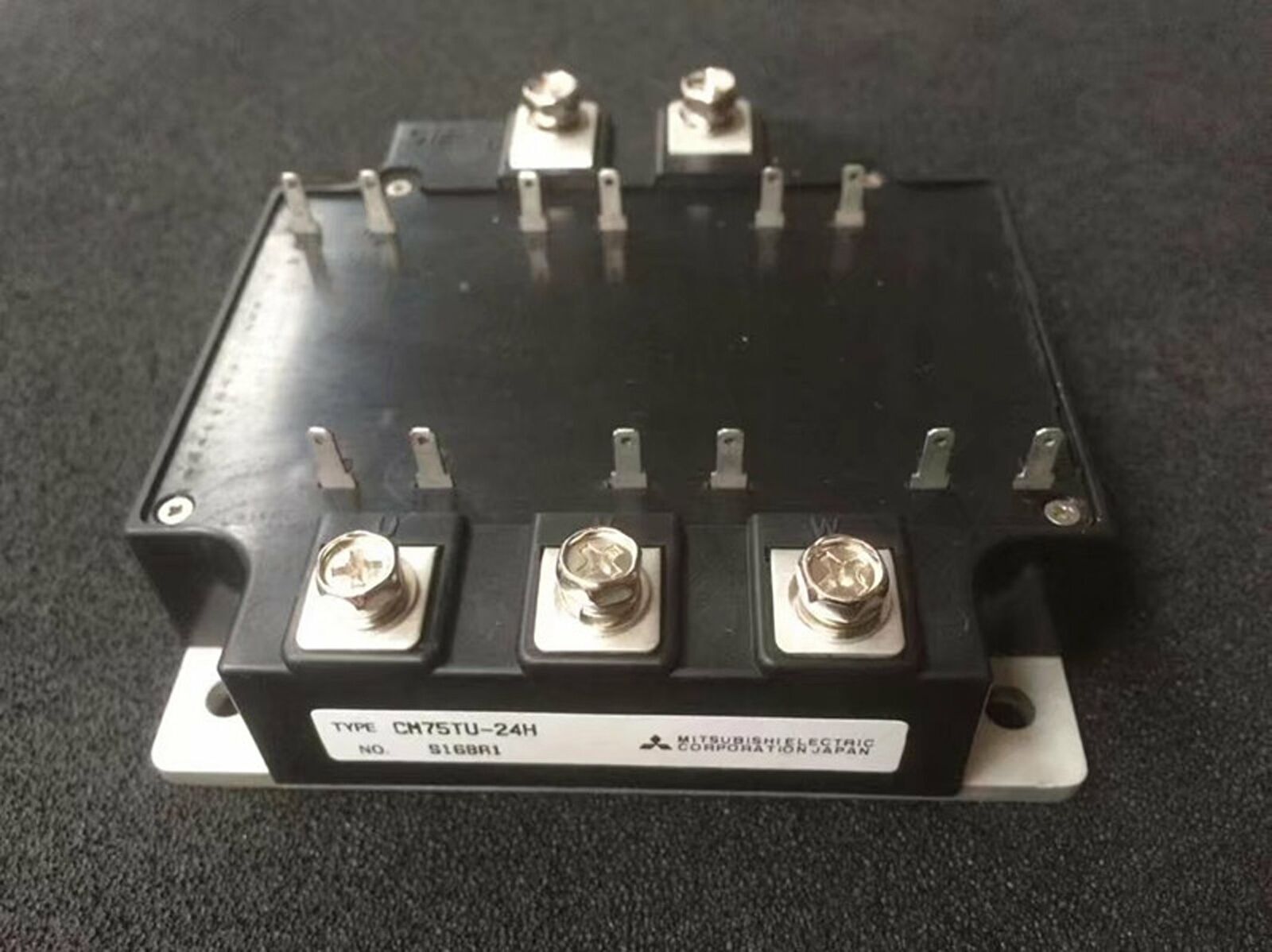 1PC New Mitsubishi CM75TU-24H Module CM75TU24H Expedited Shipping