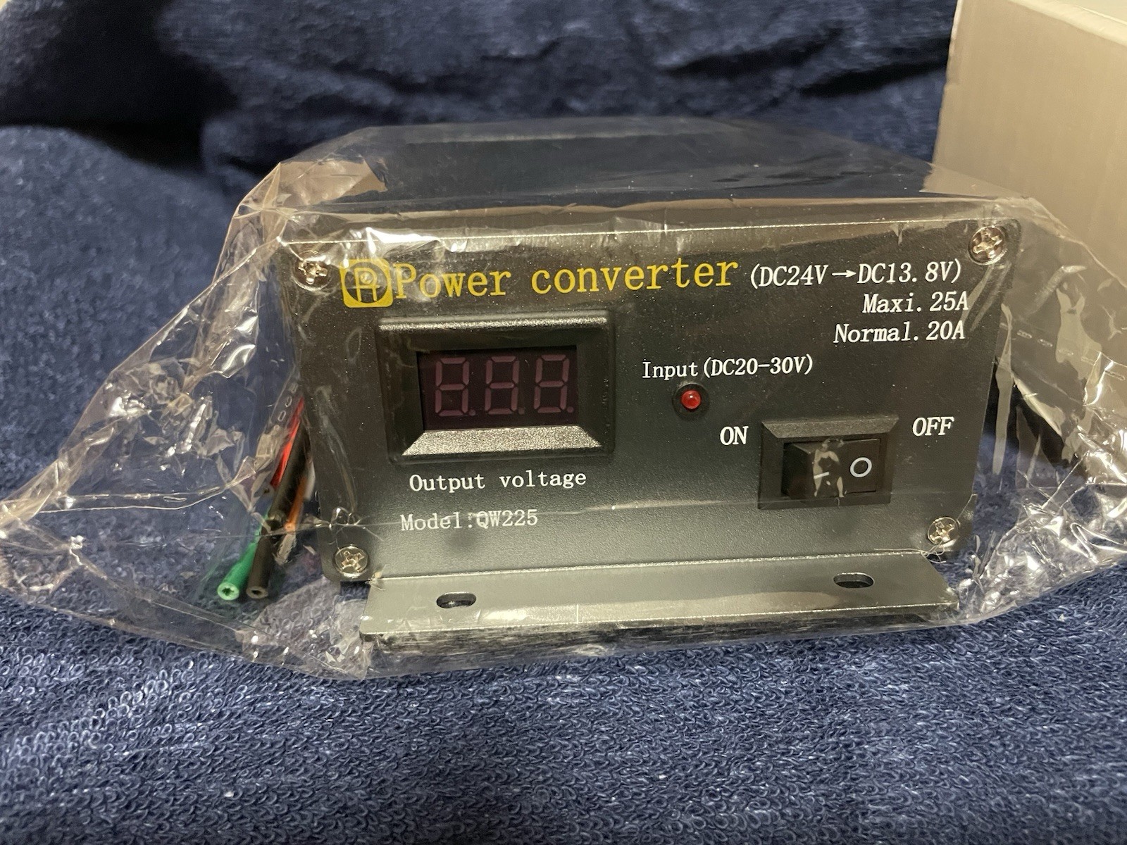 PCT Q W 225 D C 24V to D C 13.8 V Step Down Power Converter (Model: QW 225).