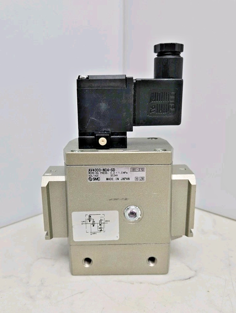 Smc AV4000 Soft Start-Up Valve 1/2″ Npt 0.2~1.0 MPa 24 Vdc AV4000-N04-5D New