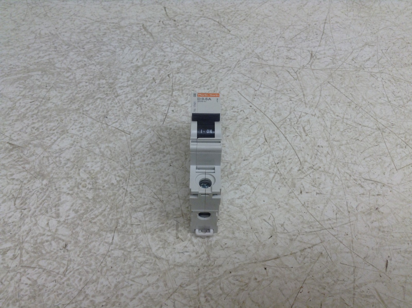 Merlin Gerin 17421 Multi 9 C60 D0.5A 0.5 Amp 1 Pole 277 V D 0.5A Circuit Breaker