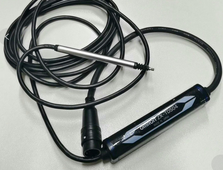 New in box Omron ZX-TDS04T Smart Sensor