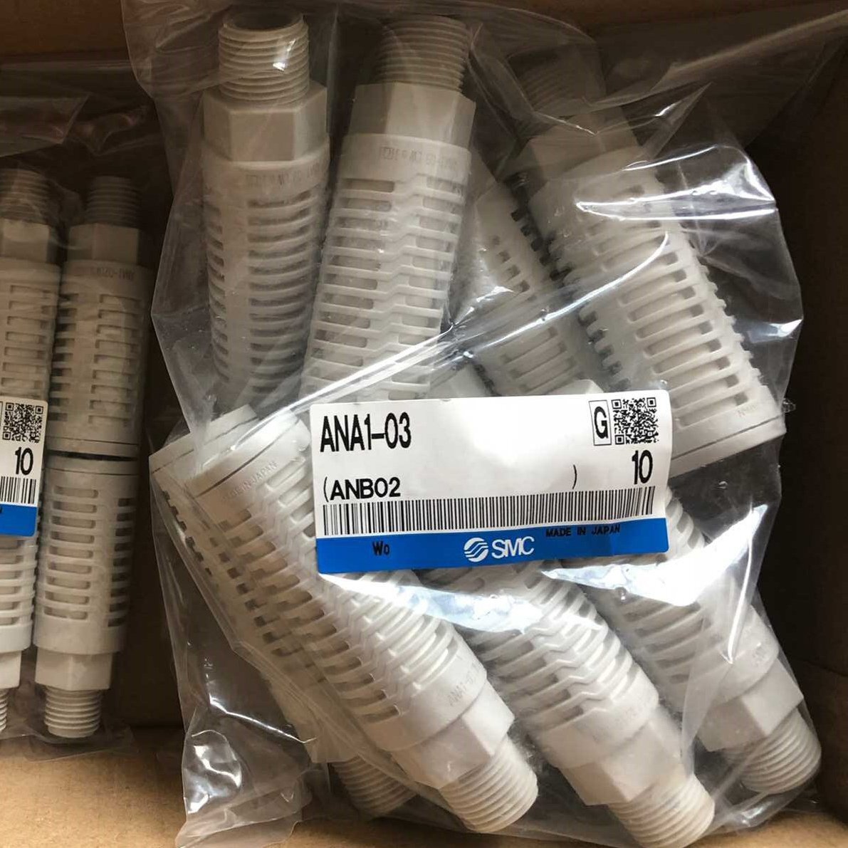 1Bag/10pcs New SMC ANA1-03 Silencers ANA103 Free shipping #F