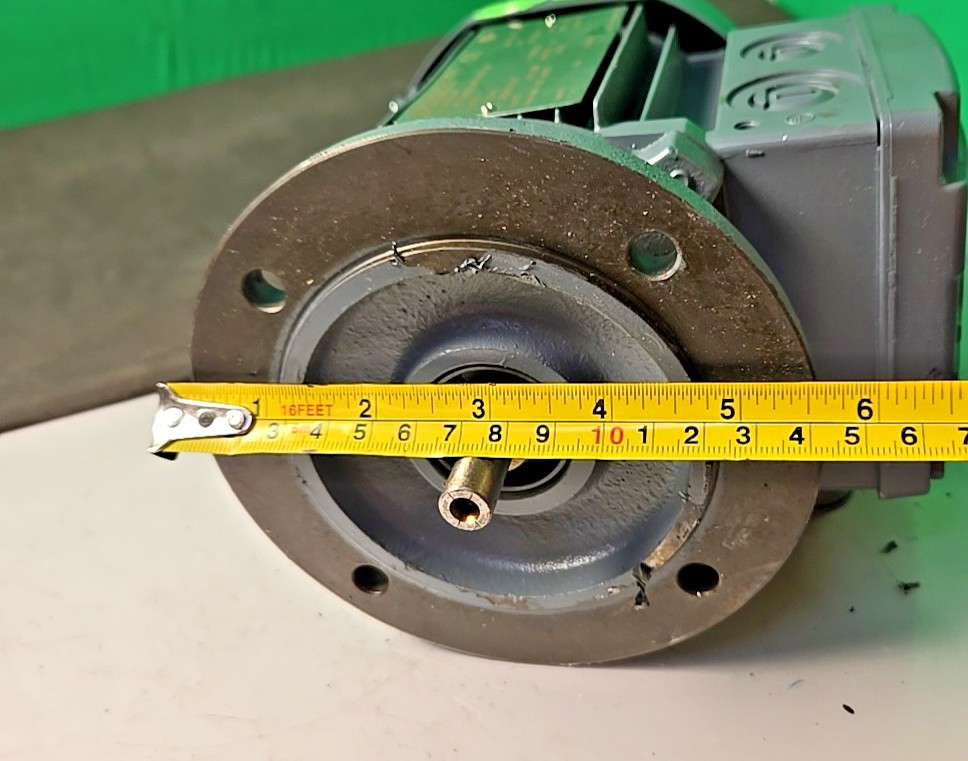 SEW Eurodrive DFR63S4 electric motor 0.12kW 1680rpm – NEW 266/460v 3ph