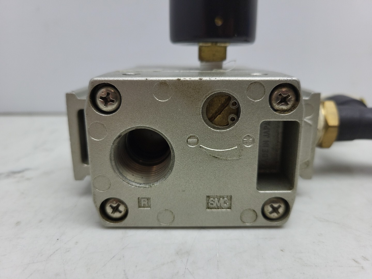 SMC AV4000-N04-5DZ Soft Start Solenoid Valve 0.2~1.0 MPa 24 Vdc
