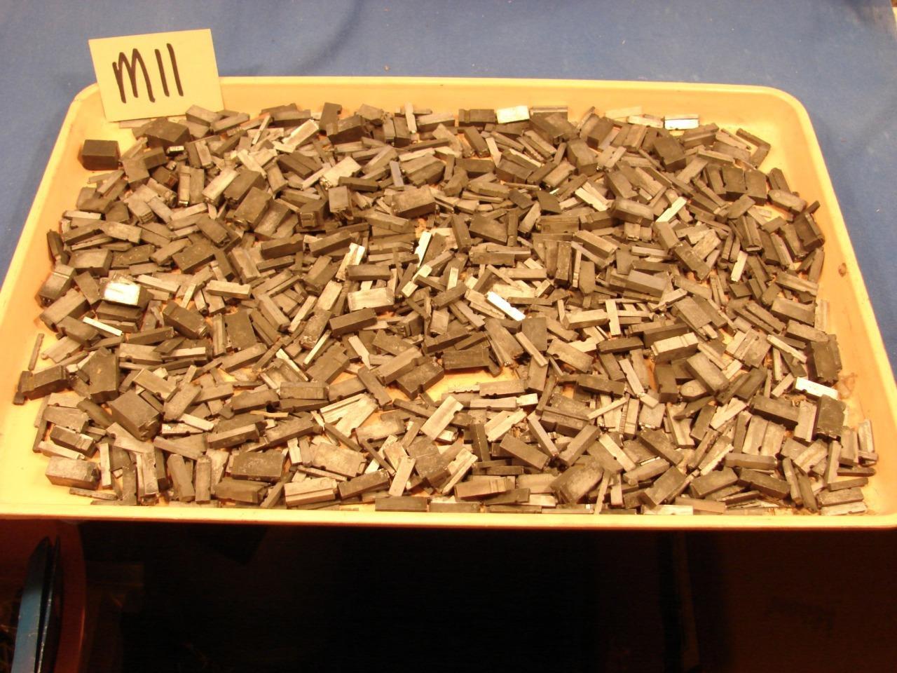 M11 9 3/4 POUNDS VINTAGE METAL PRINTERS PRESS LETTERS LETTERPRESS BLOCK PRINT