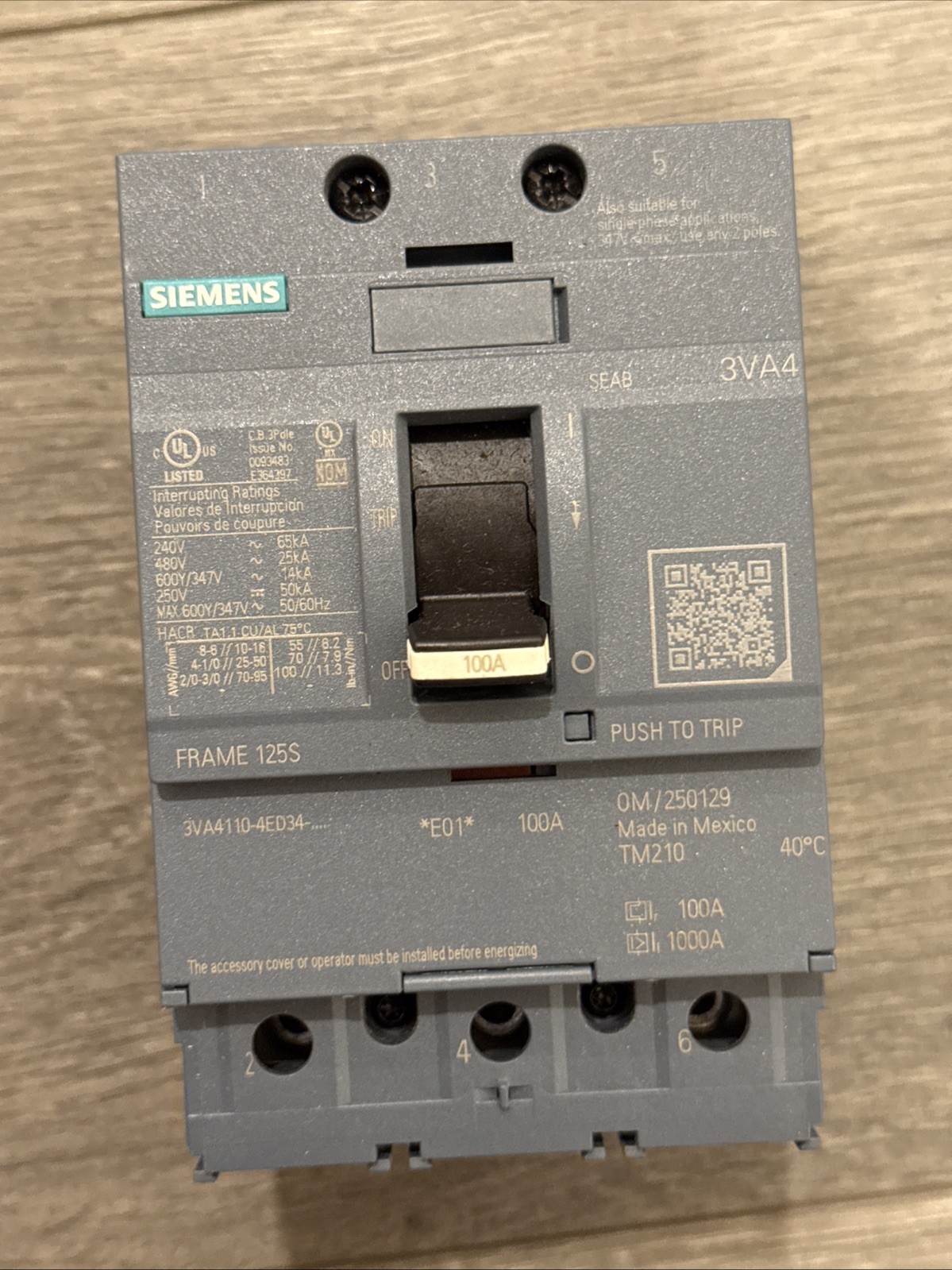 Siemens 3VA4110-4ED34-0AA0 3-Pole 100A Type C Circuit Breaker 551-600V