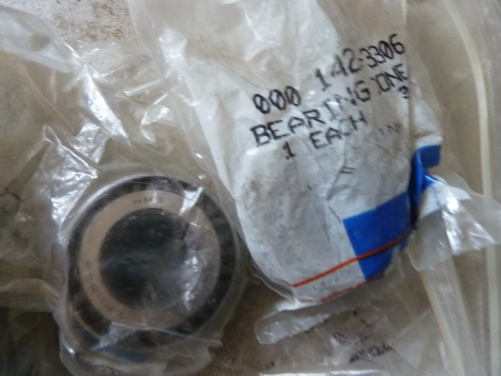 Qty (6) LM11949 LM11910 LM 11949/910 Tapered Cone Roller Bearing