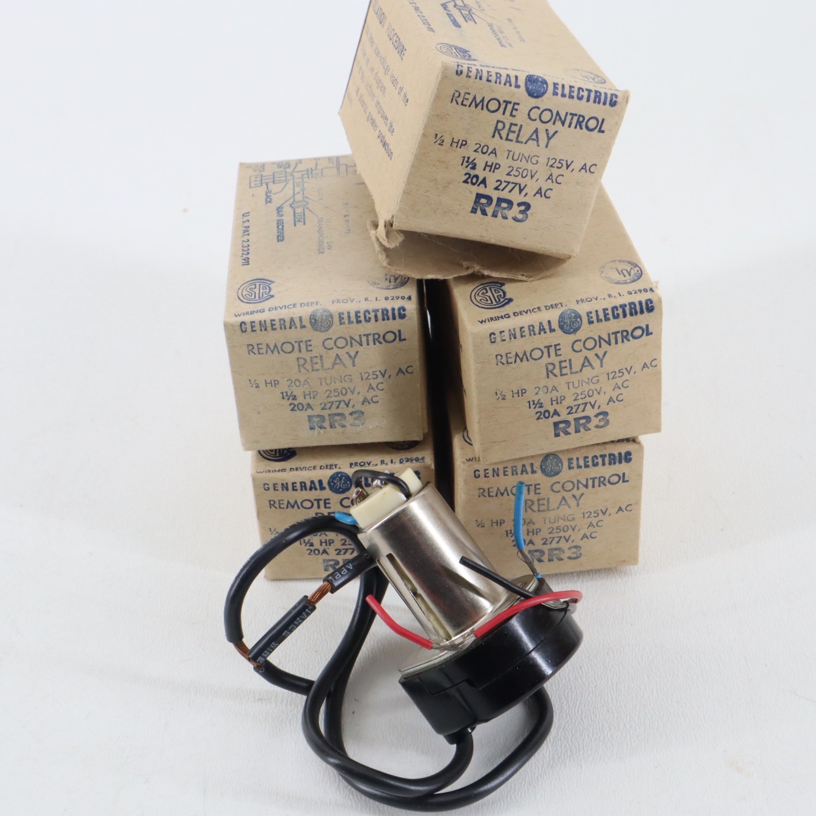 Lot 5 GE RR3 Remote Control Relay 20A Low Voltage Relay 125V 277V AC Tungsten