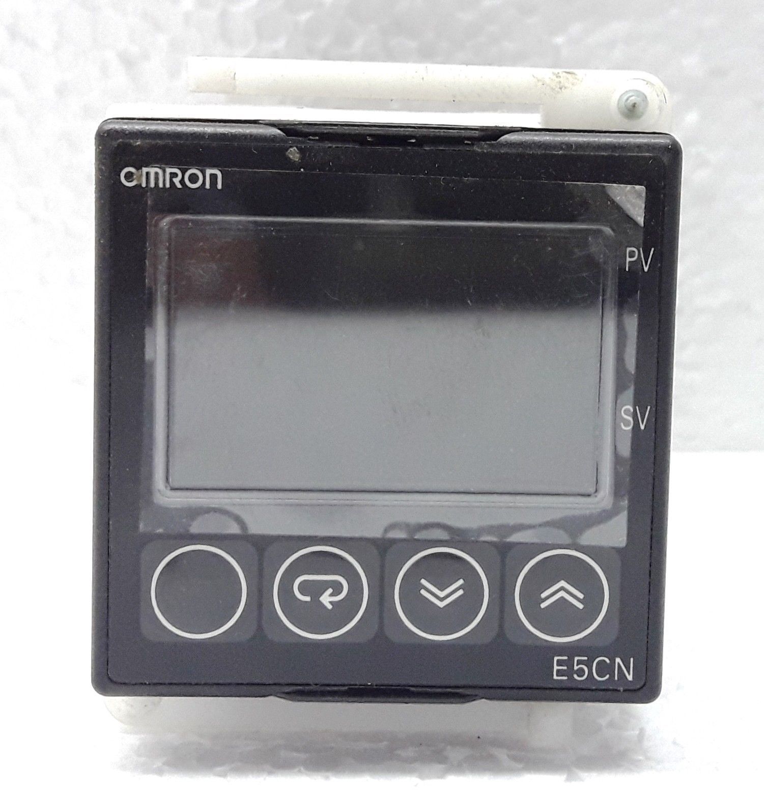 Omron E5CN-R2MT-500 Temperature Controller New One Free Shipping E5CNR2MT500