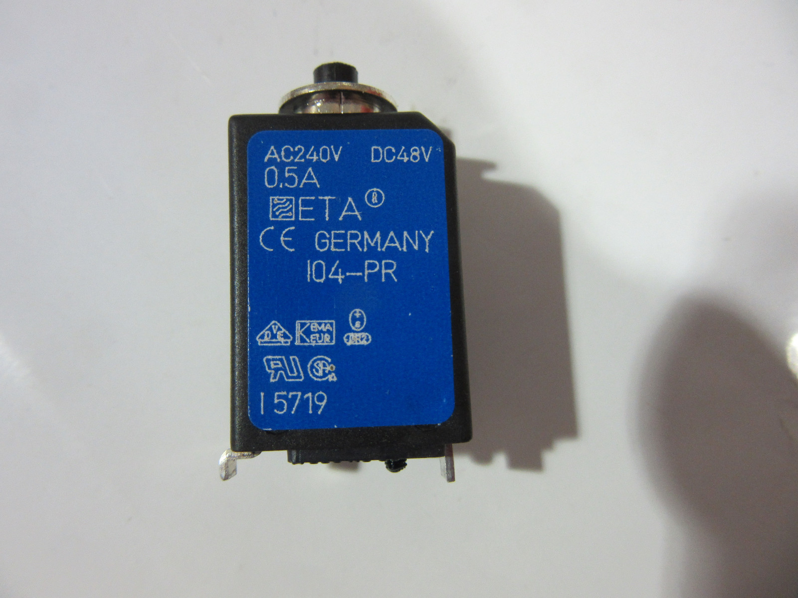 E-T-A 104-PR-0.5A Circuit Breaker 1/2 Amp 240V 48VDC NEW!!! Free Shipping