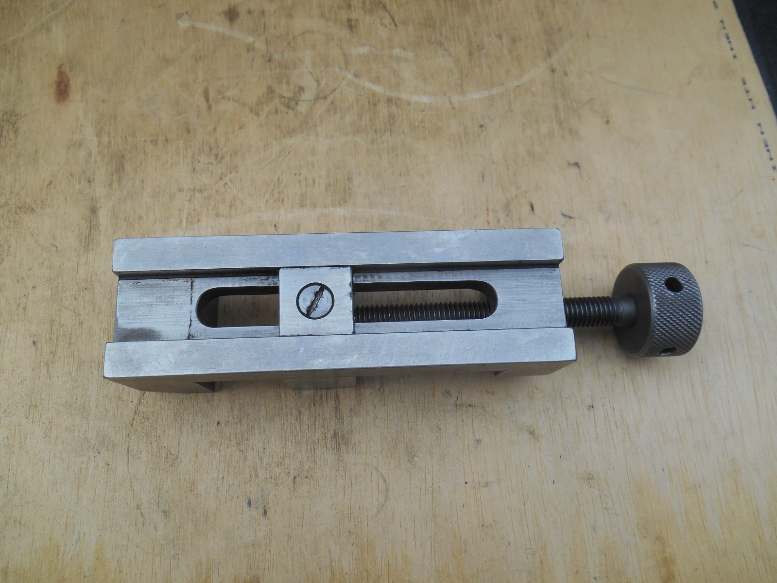 Machinist vise 1 15/16″ jaws, 6 1/4″OAL, 1 7/8″H
