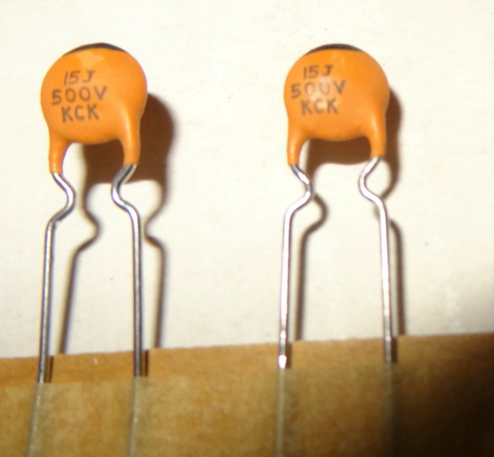 3 pcs.Ceramic Capacitors. 15pF 500V,
