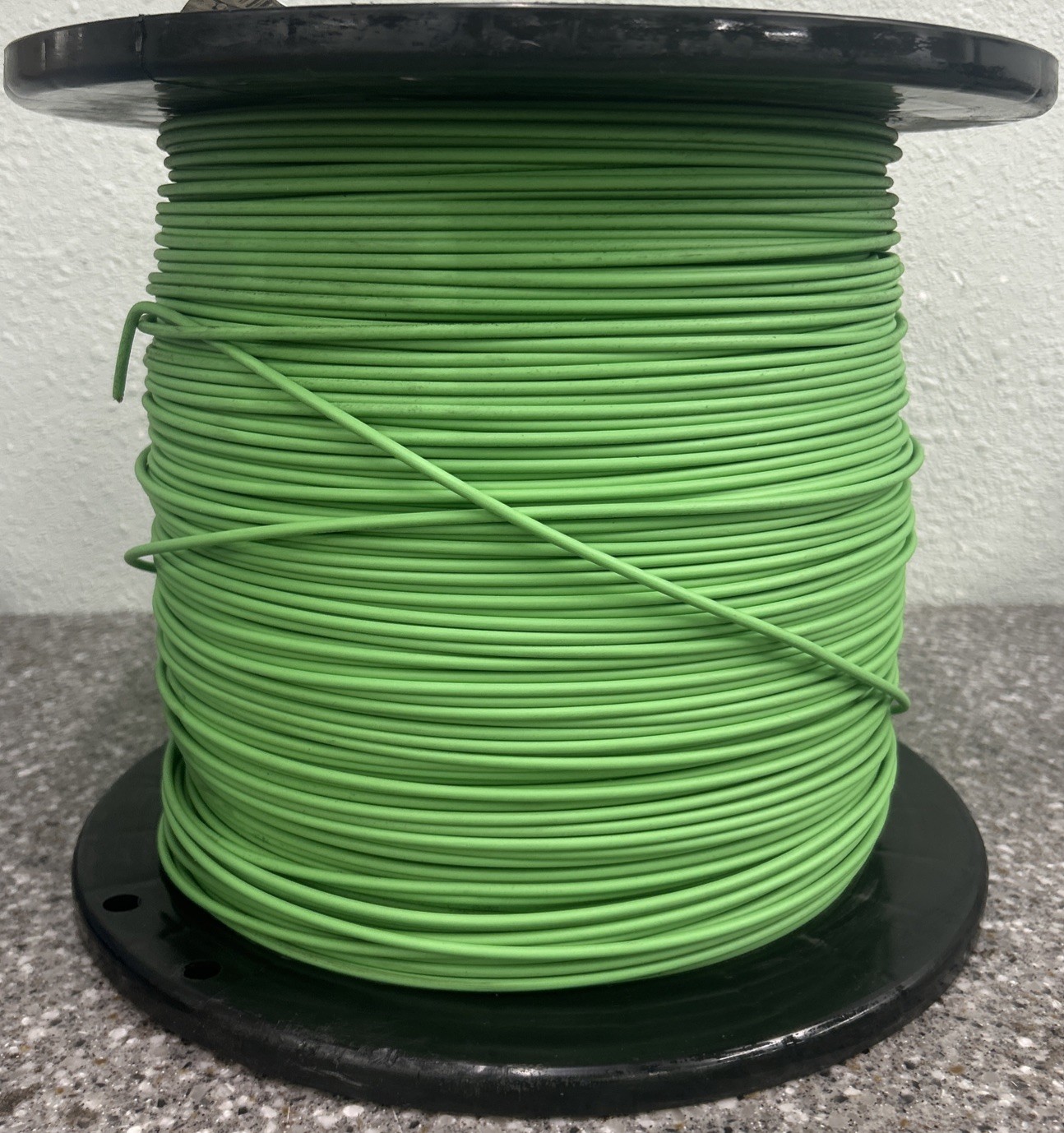 Southwire 12 AWG Stranded Copper XHHW Building Wire Length (2500 Feet) 1000V