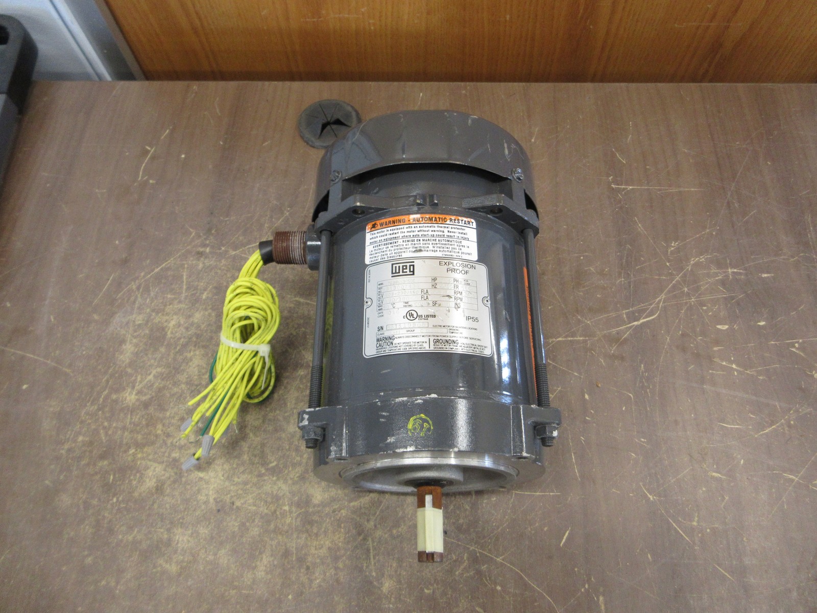 WEG Explosion Proof Motor .7536XS3E56C 0.75/0.50HP 3600RPM 60/50Hz Used