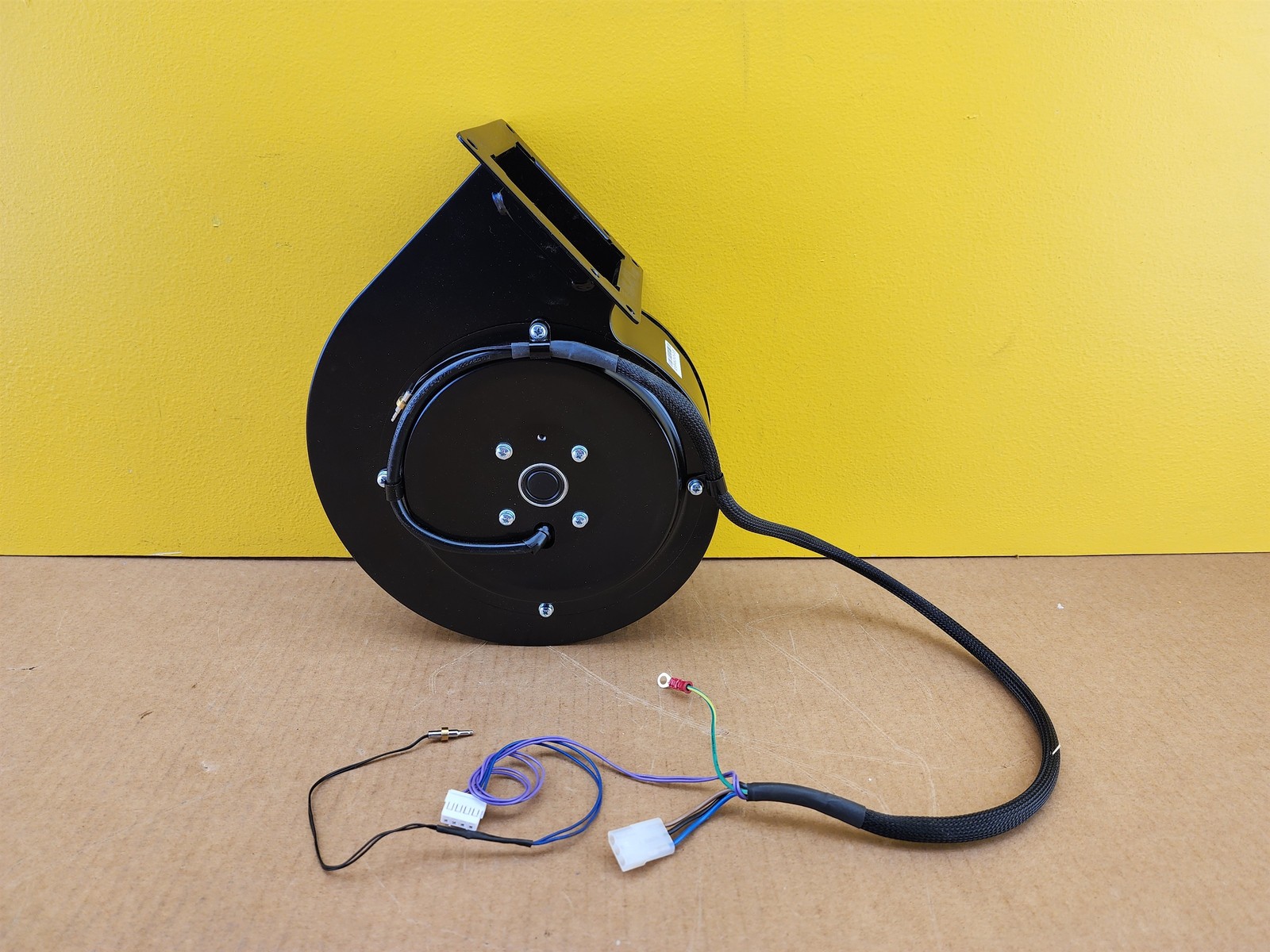 NEW GRFA160 Squirrel Cage Centrifugal Blower, 115VAC, 240W, 2100 RPM