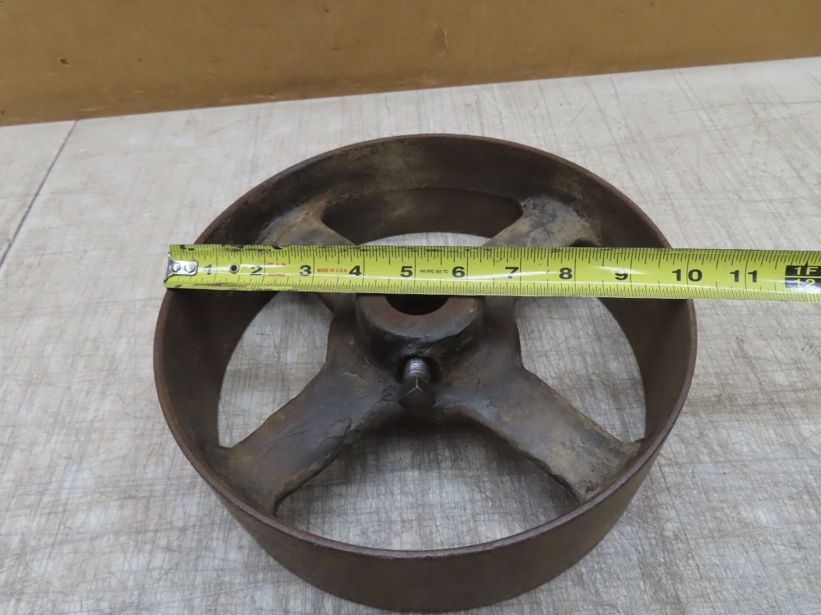 VTG ANTIQUE CAST IRON FLAT BELT PULLEY LINE SHAFT HIT MISS ENGINE 10x3x1-1/4