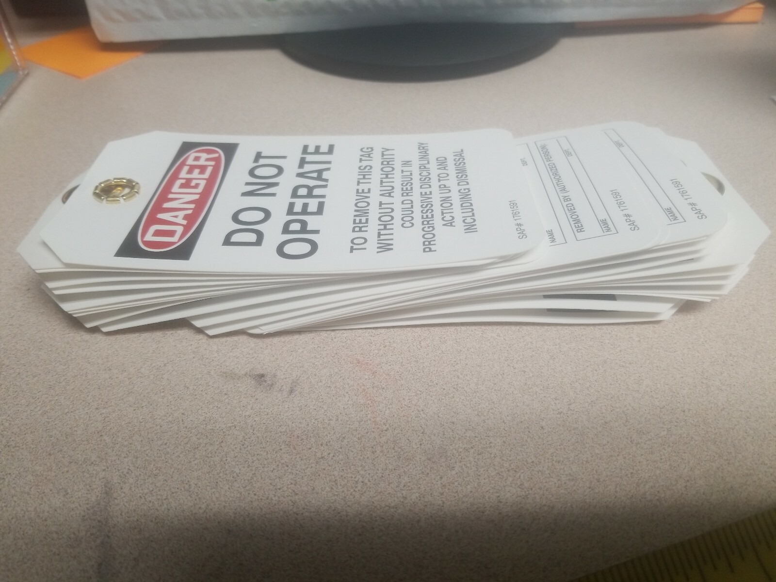 (25 tags) DANGER DO NOT OPERATE – lock out tag out tags. 5.75″×3.25″