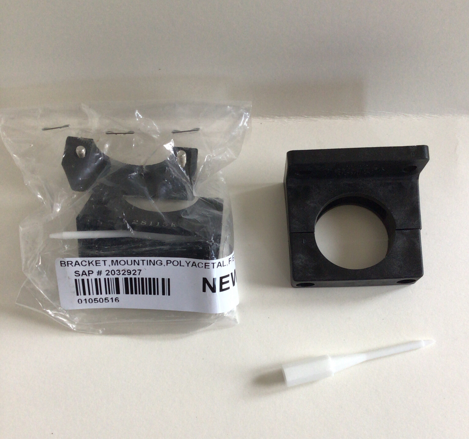Lot Of 2 – OMRON Y92E-A34 Plus Tool New In Package Free Shipping