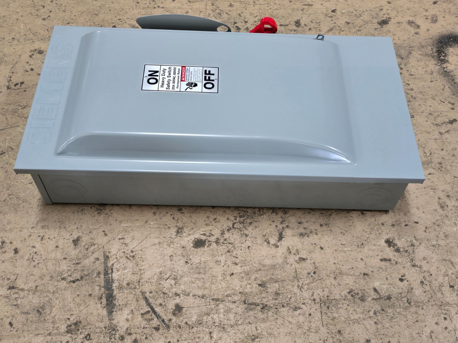 SIEMENS HF364, HEAVY DUTY SAFETY SWITCH ,3p/200A/600V, NEW IN BOX! MAKE OFFER!