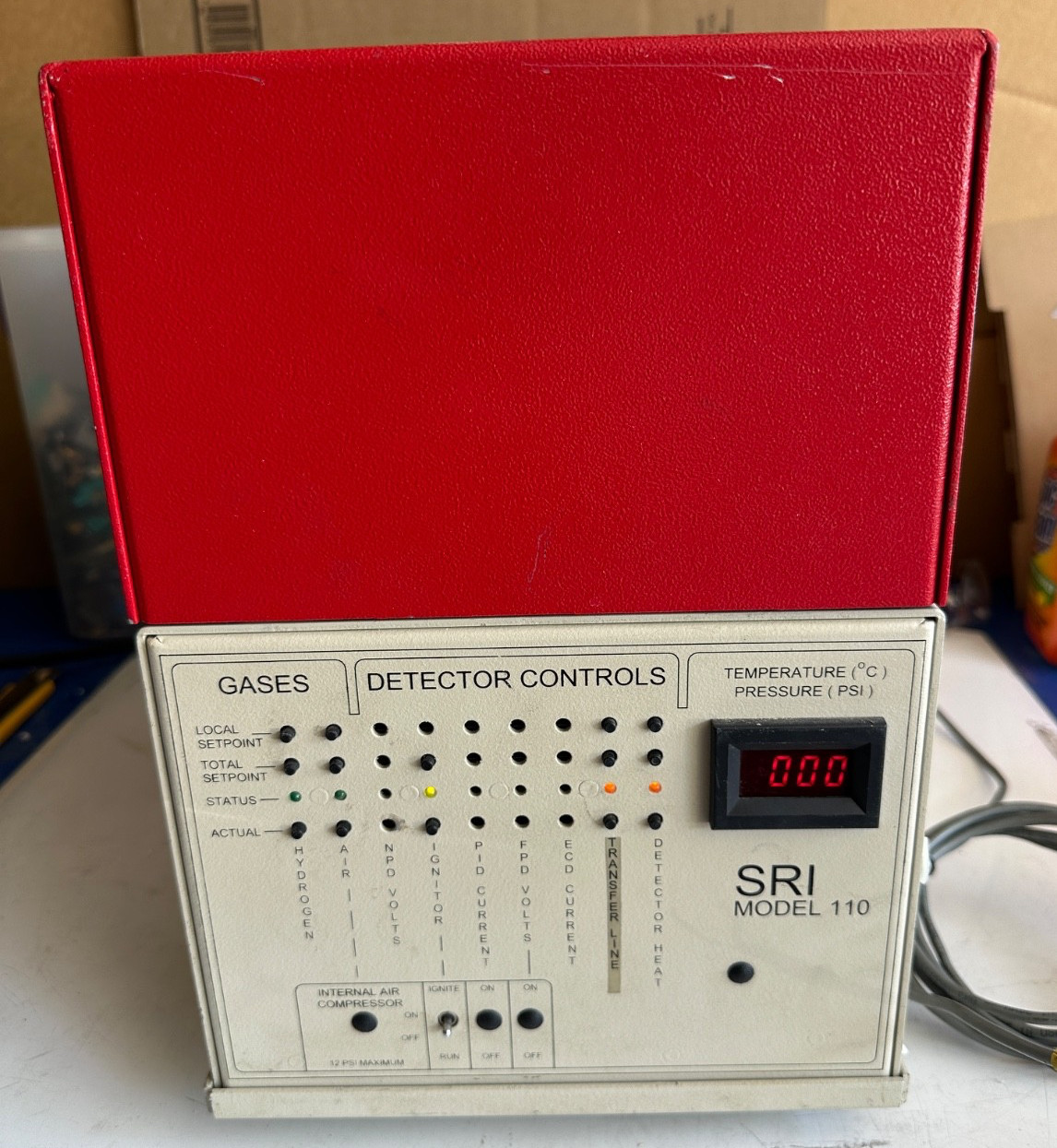 SRI Gas Chromatograph 110 Stand-Alone GC Detector Chassis W/ FID