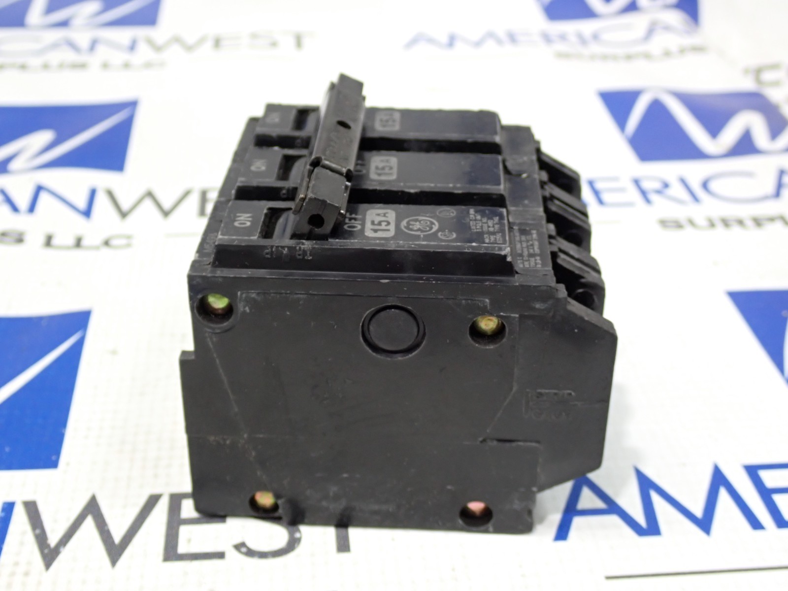 GE General Electric THQL32015 15 amp 3 pole plug in breaker 240 volt THQL chip